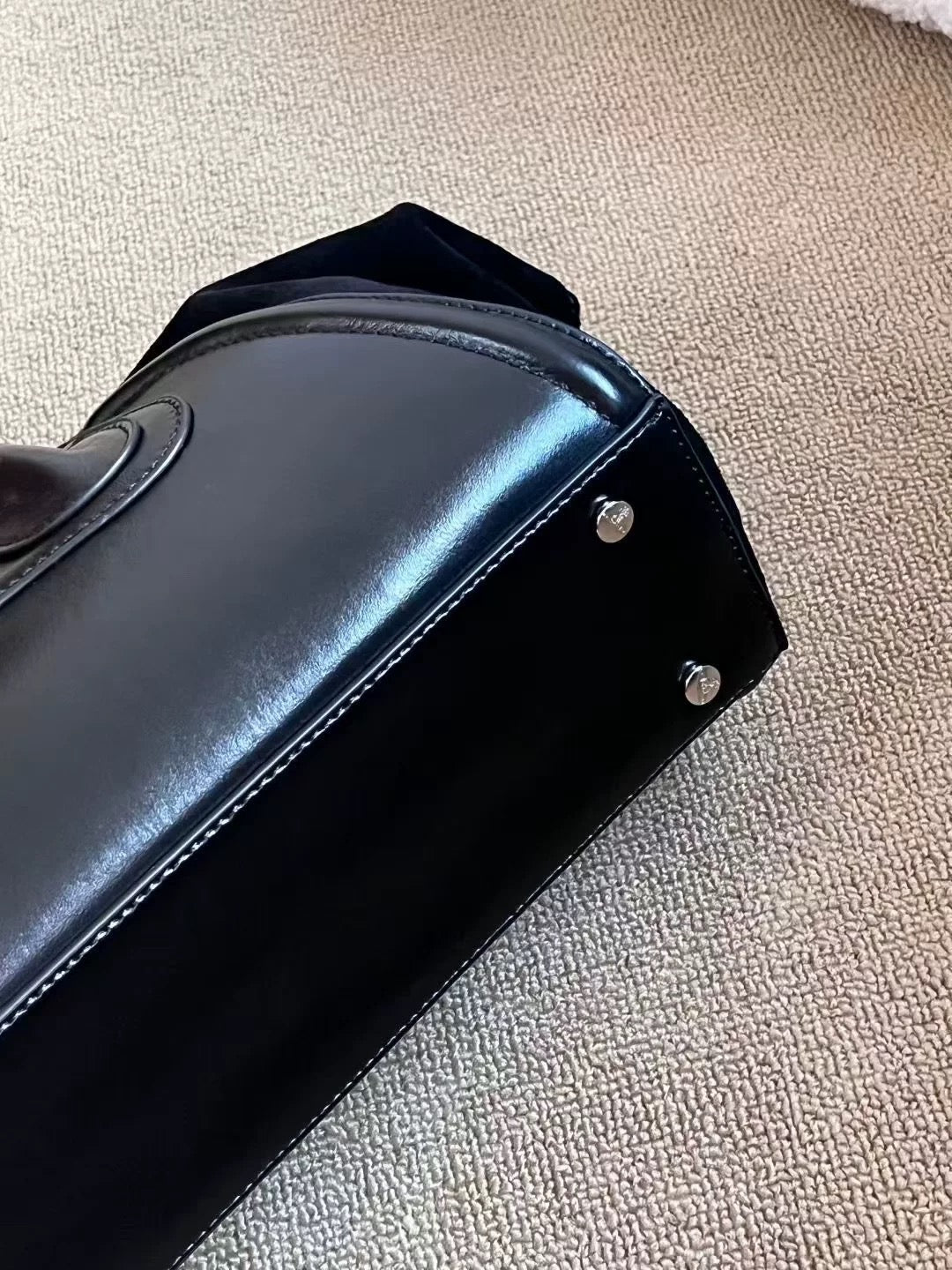 VW Shirley Small Holdall