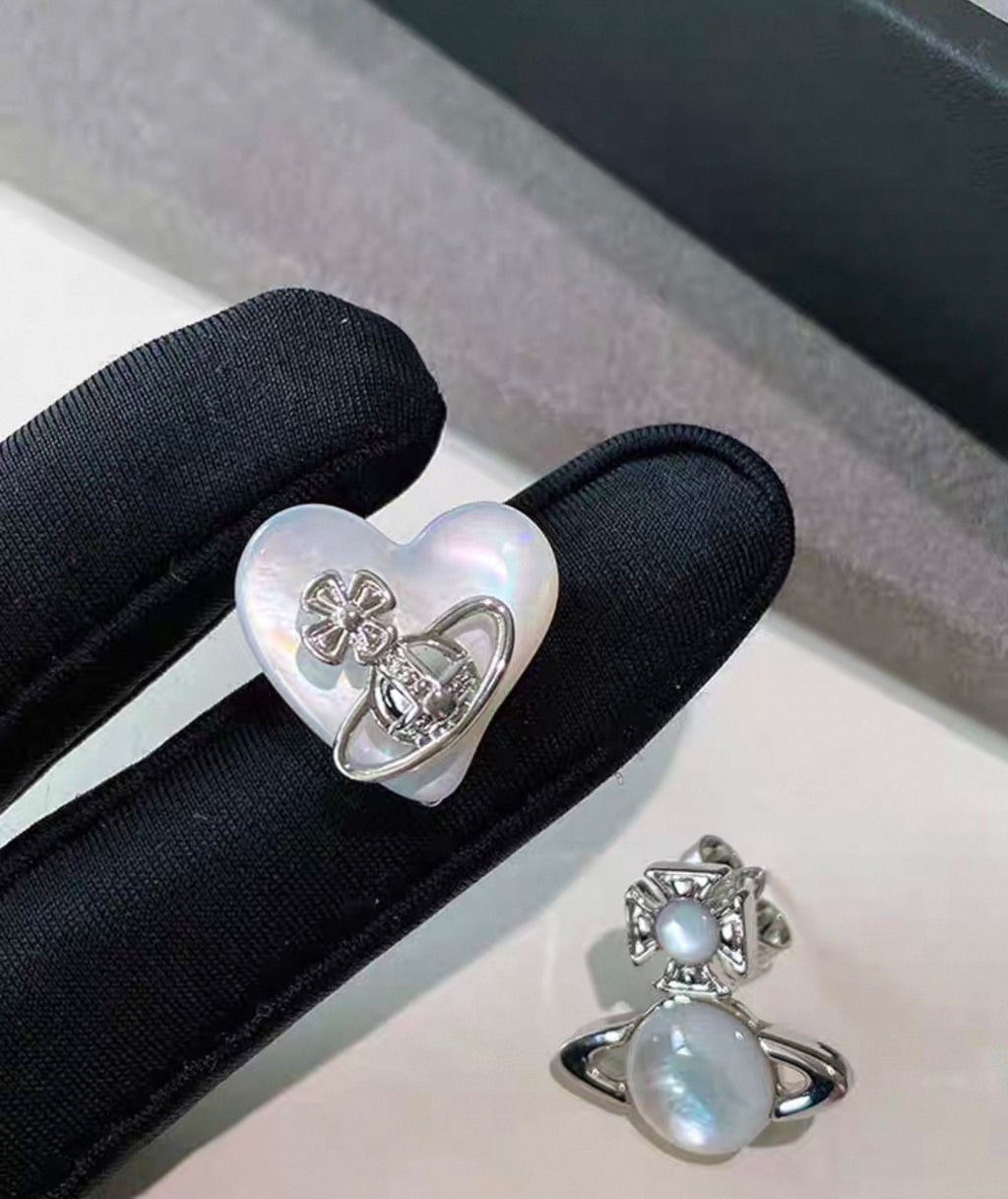 VW Heart & Orb Duo Earrings - White