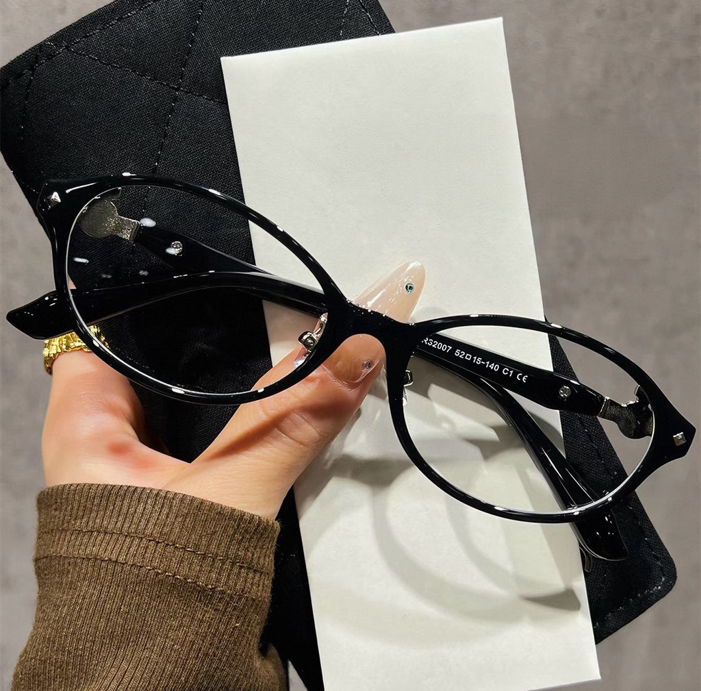VW Vera Glasses - Black