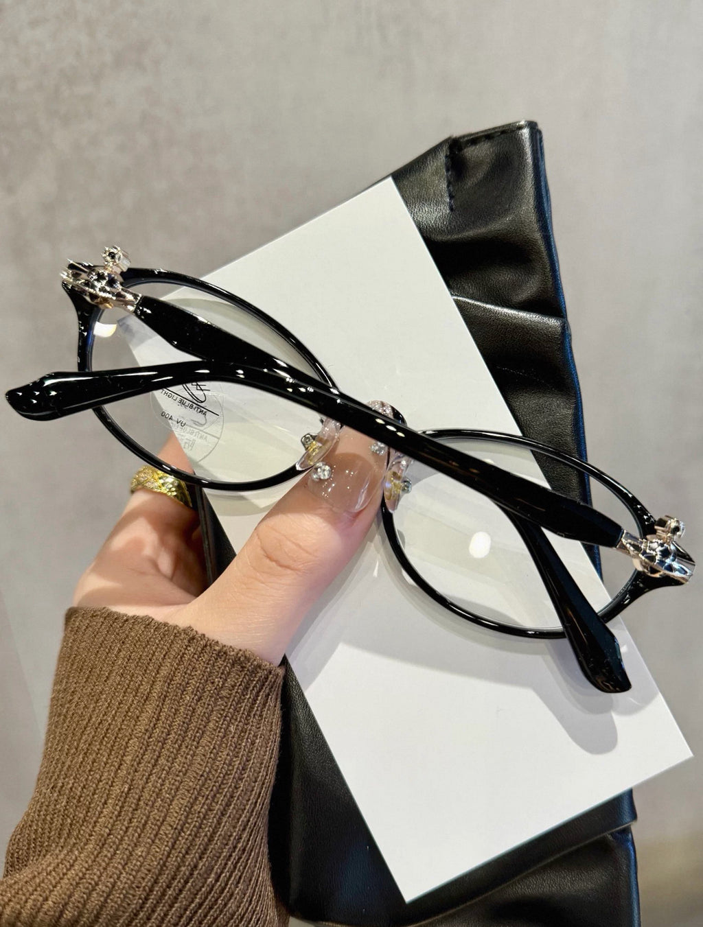 VW Vera Glasses - Black