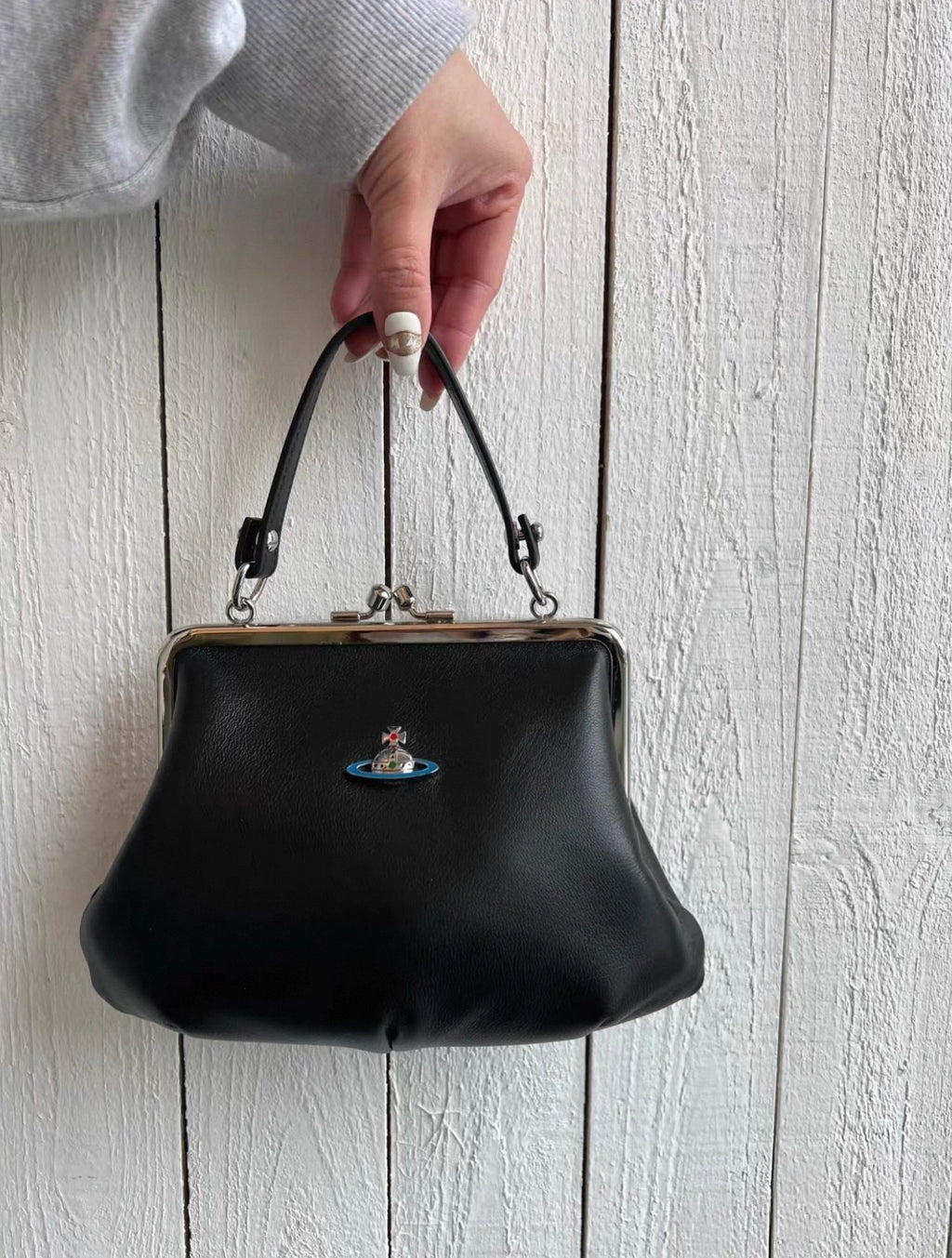 VW Granny Frame Purse - Black (Colourful Orb)