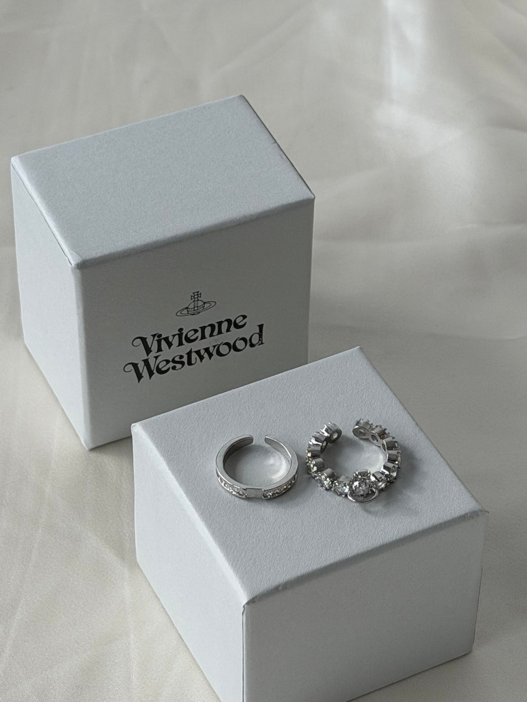 VW Crystal Orb Double Ring - Silver