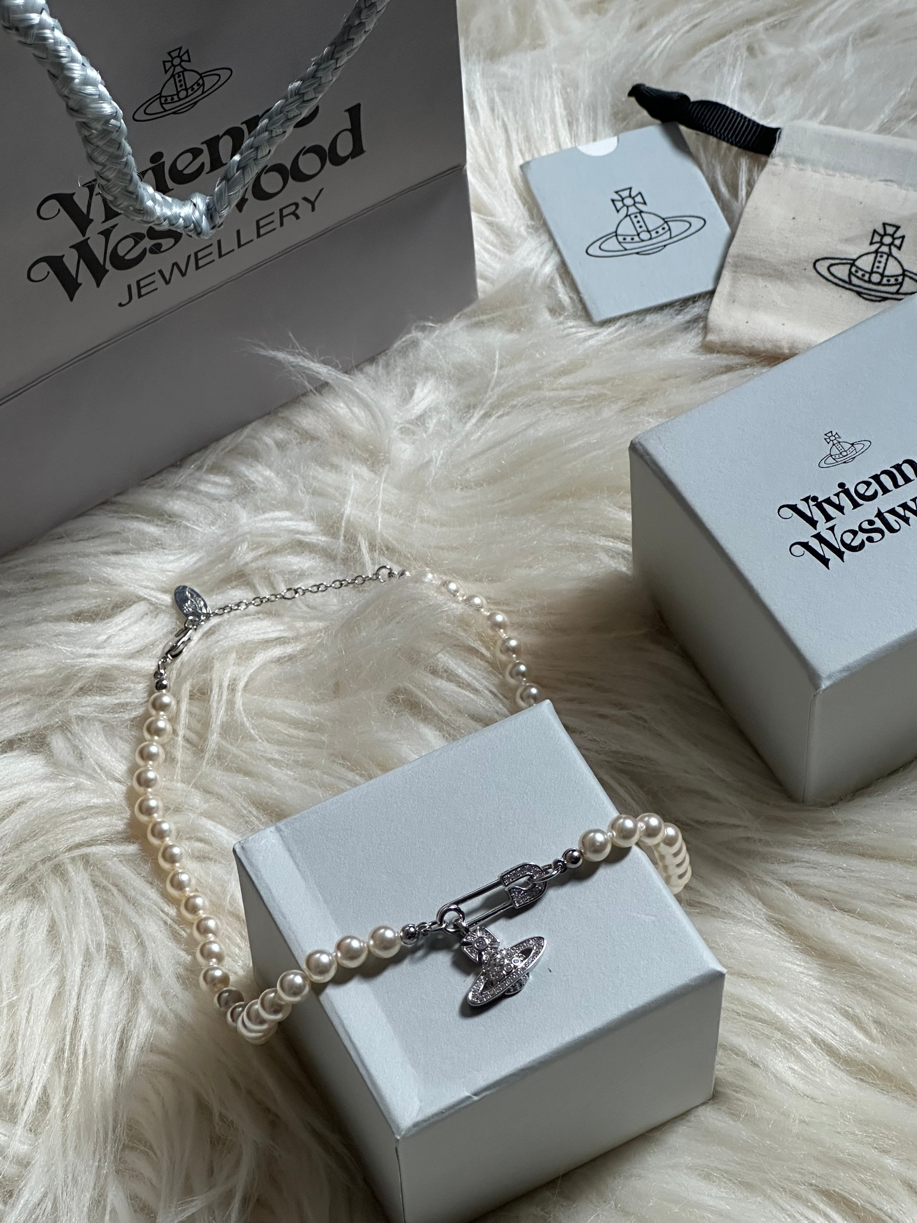 Vivienne Westwood Inspired Pearl Orb Necklace: Silver Safety Pin Choker