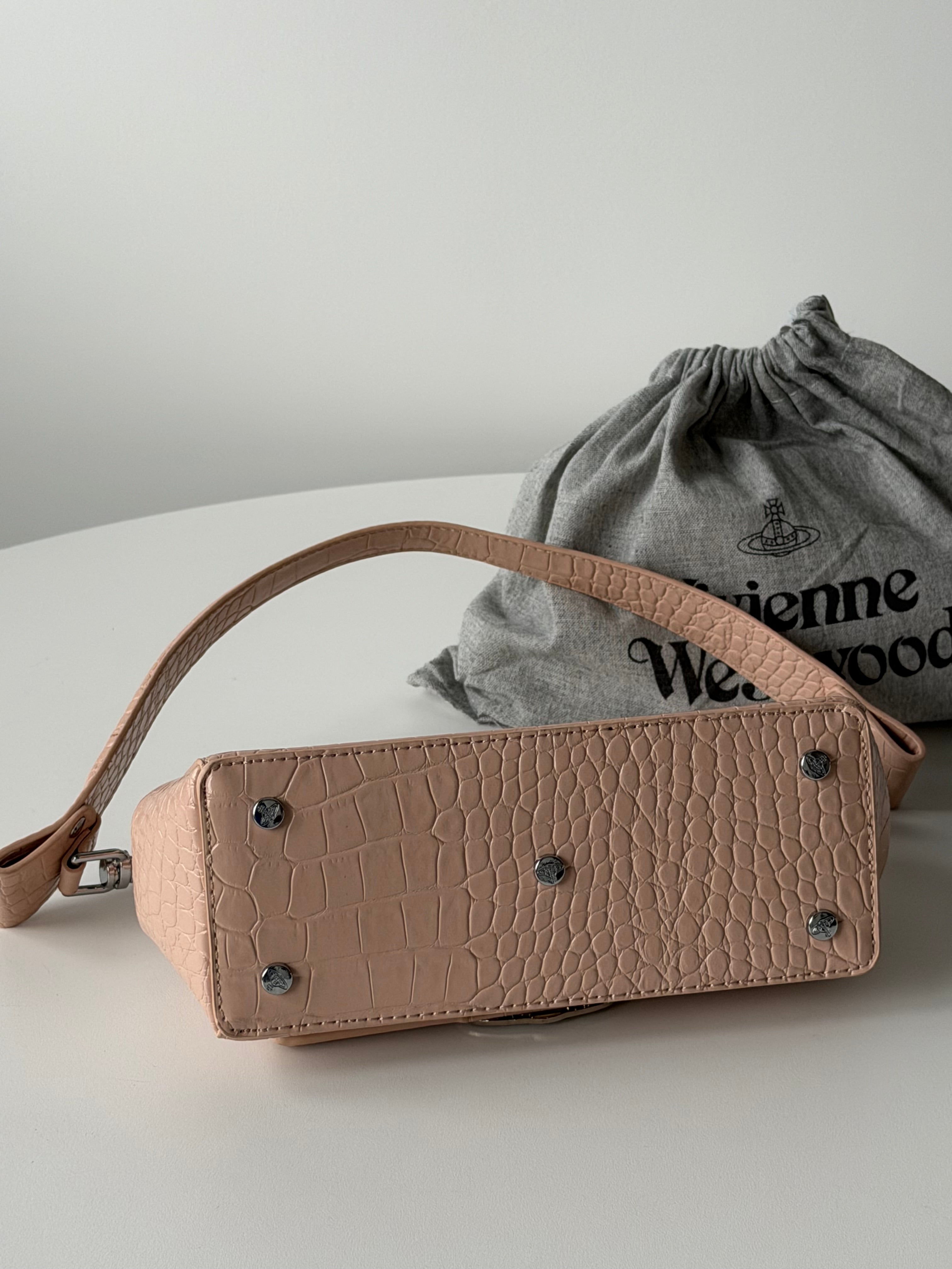 VW Hazel Medium Handbag - Light Pink