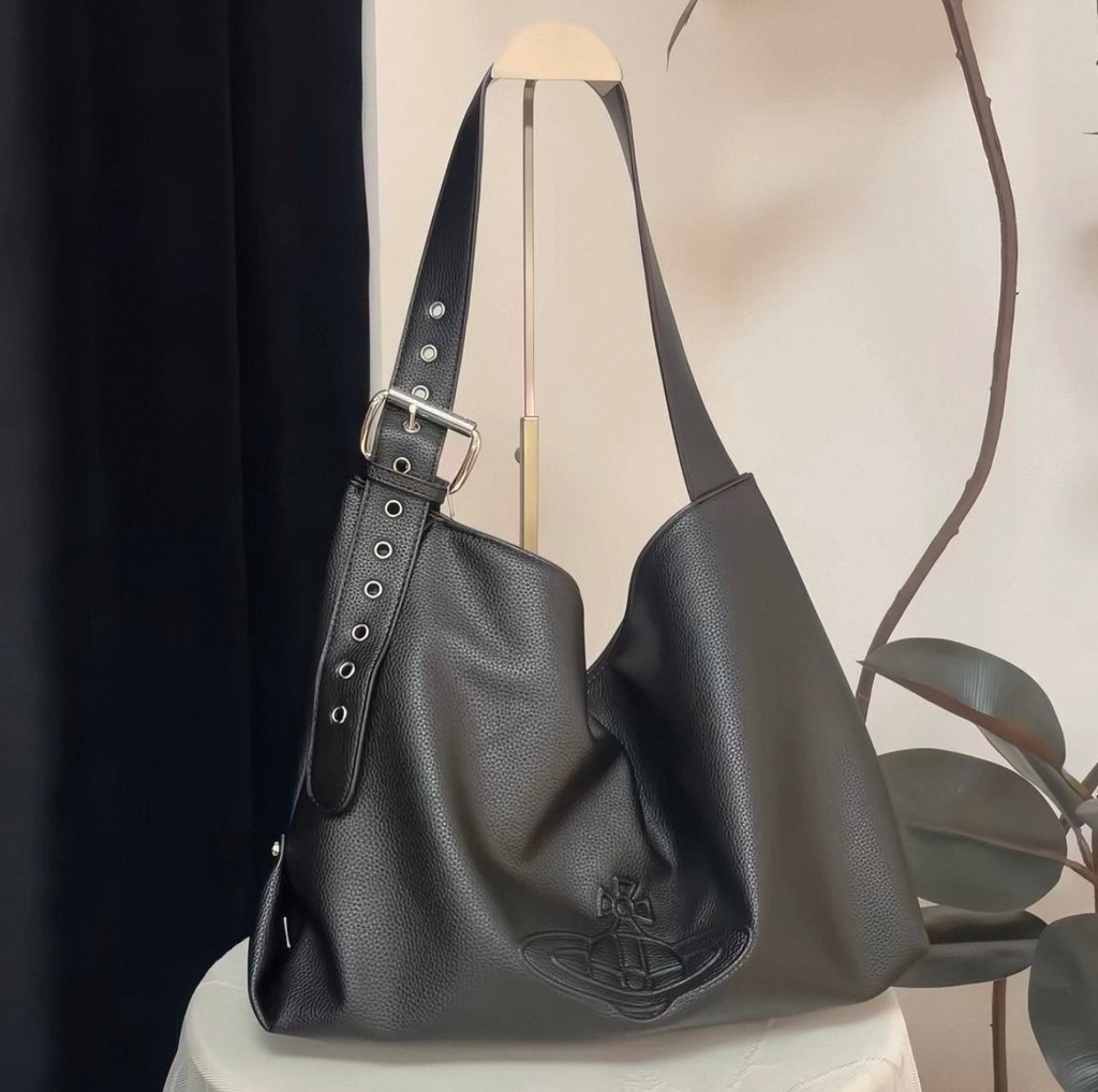 VW Maxime Large Shoulder Bag - Leather Black