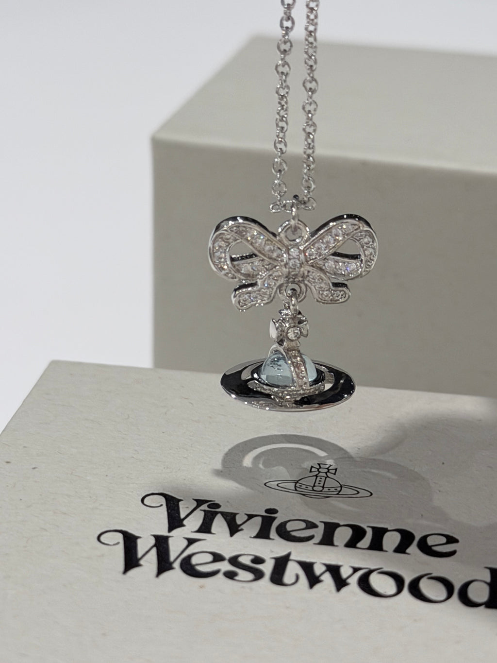 VW Ribbon Orb Pendant Necklace - Blue