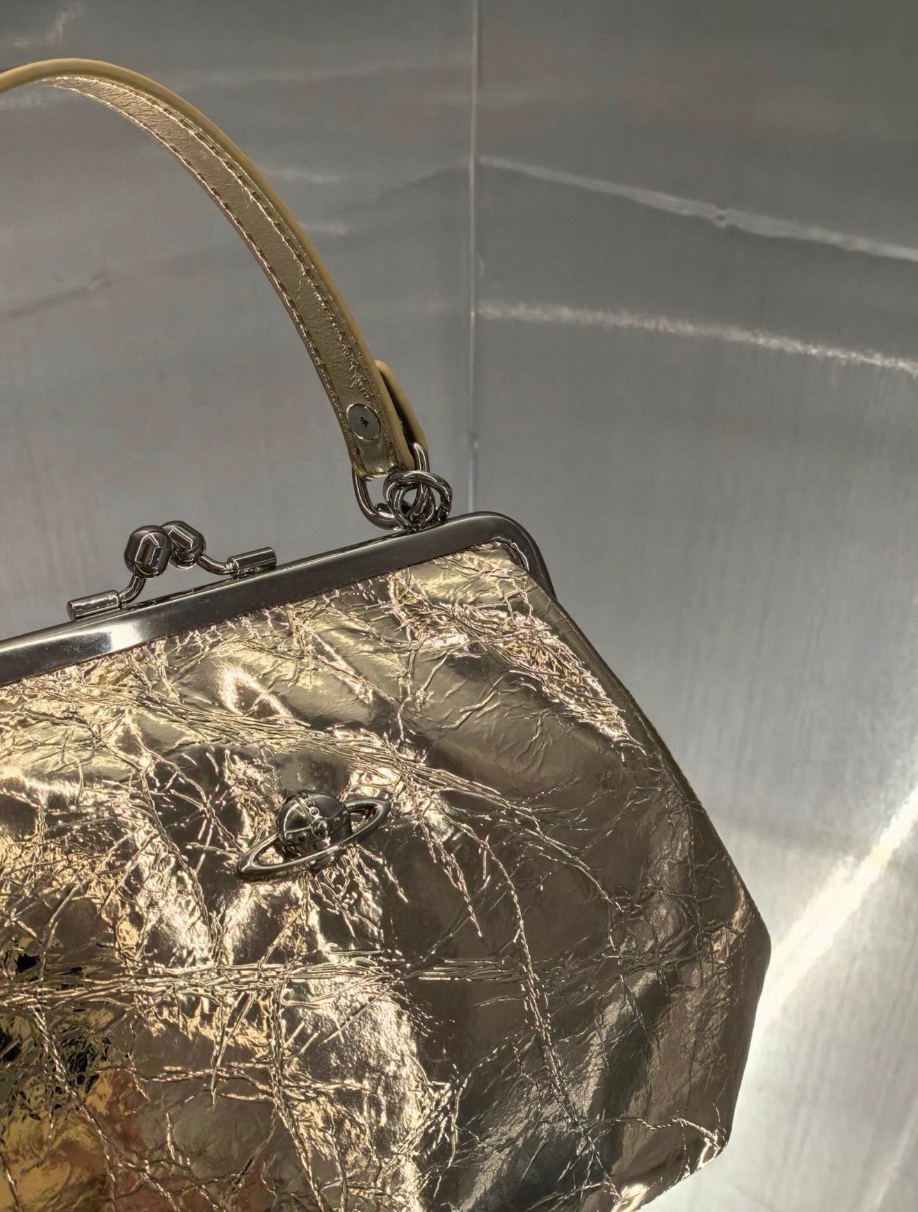 VW Granny Frame Purse - Gold