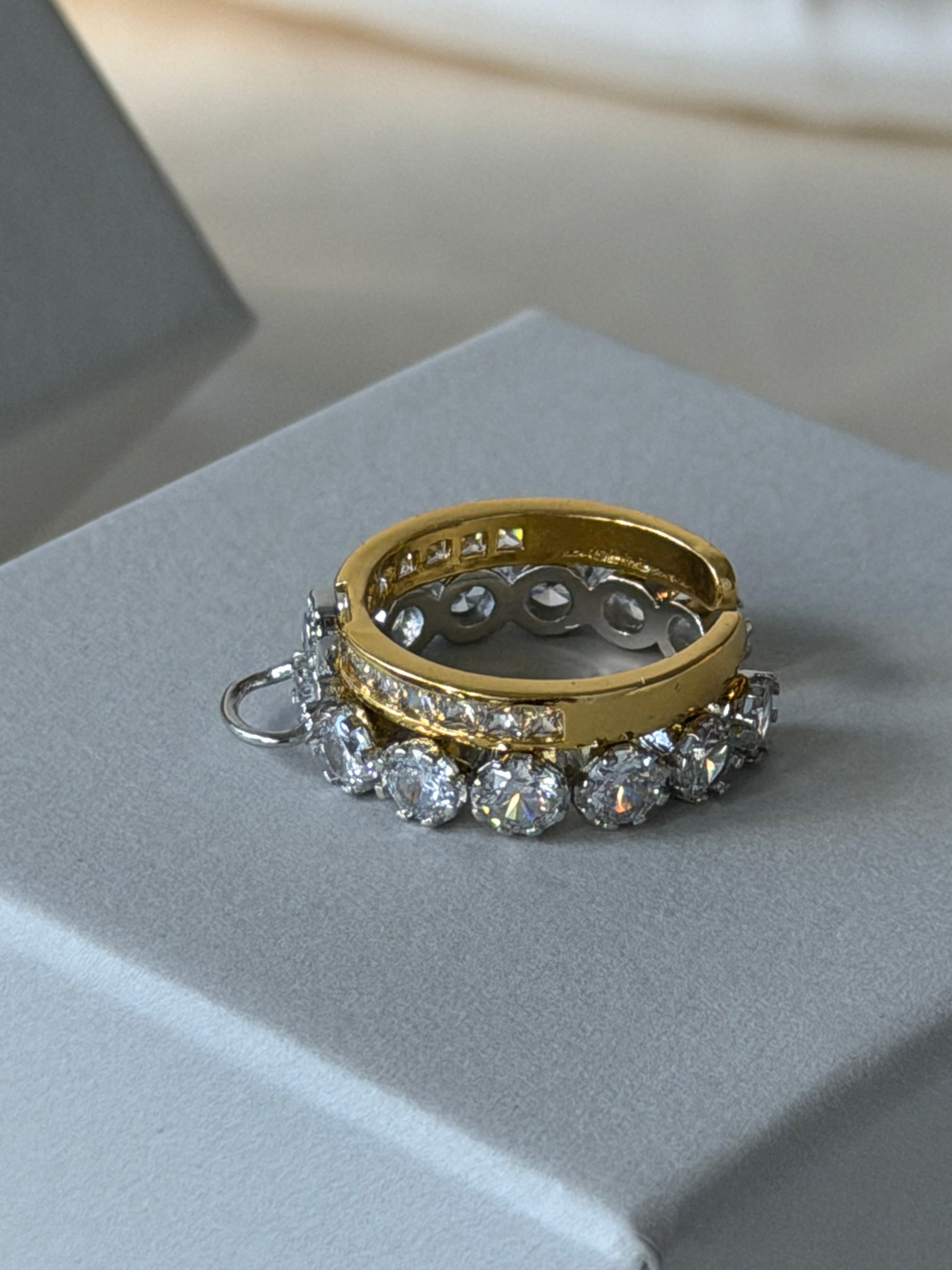 VW Crystal Orb Double Ring - Gold