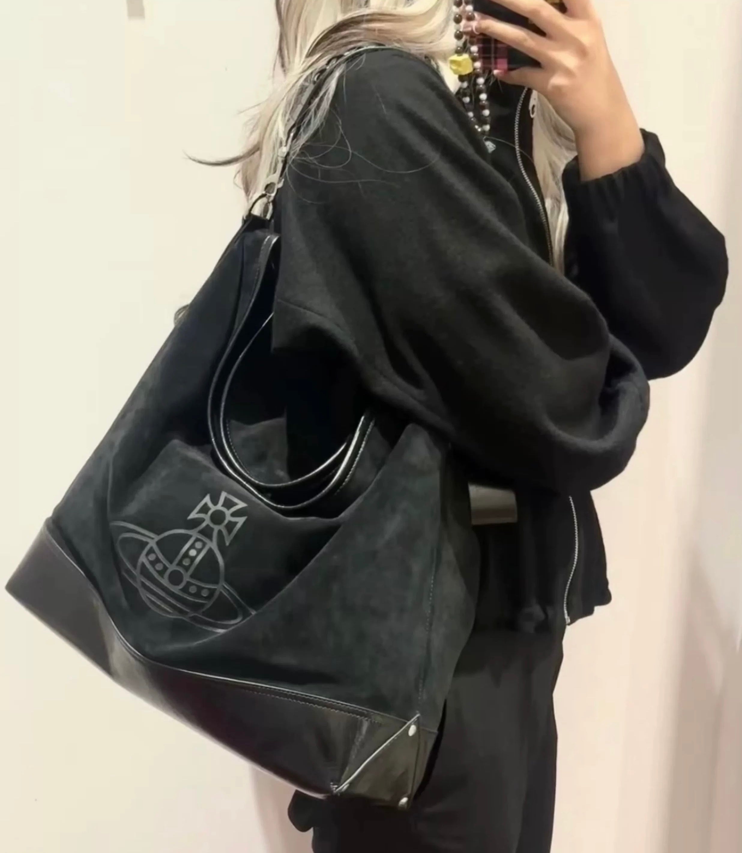 VW Maxime Large Shoulder Bag - Black