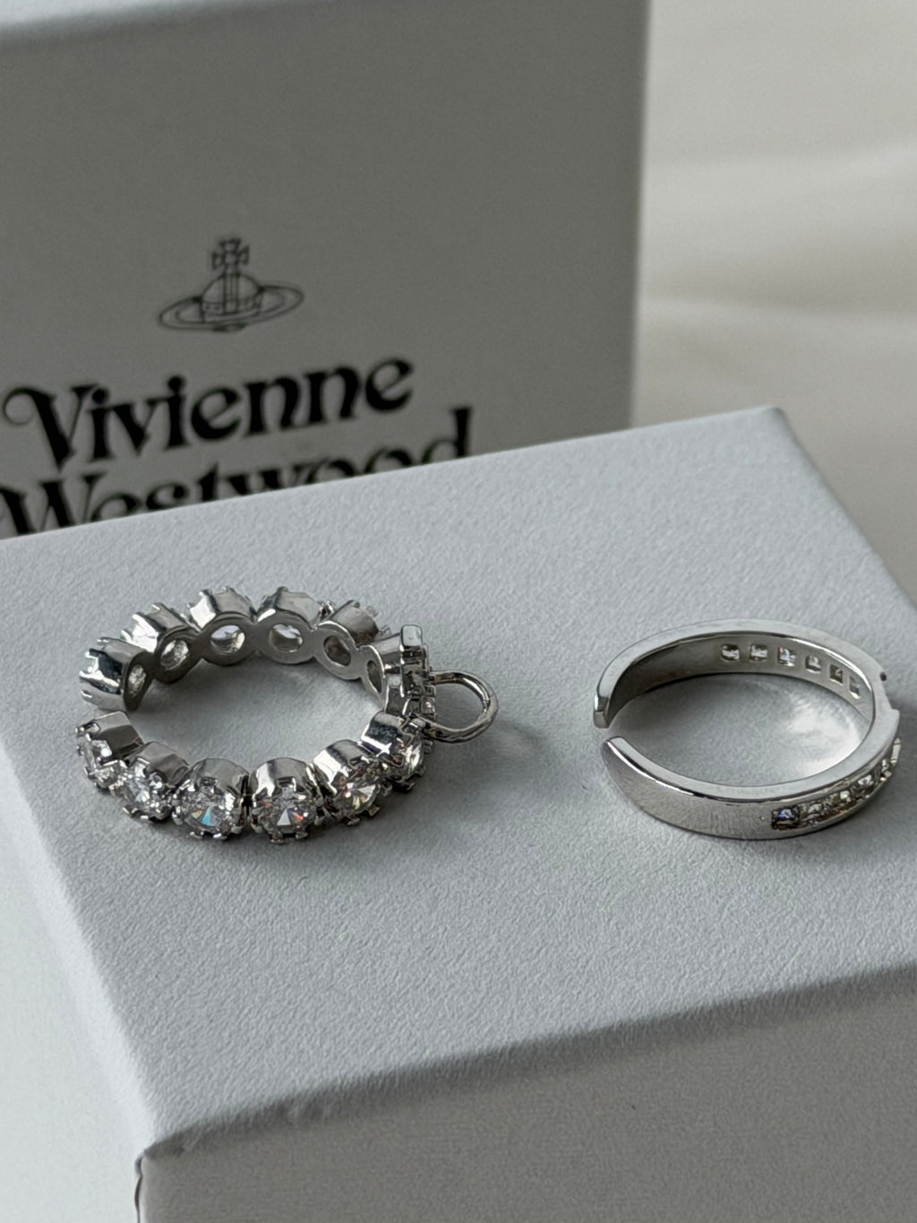 VW Crystal Orb Double Ring - Silver