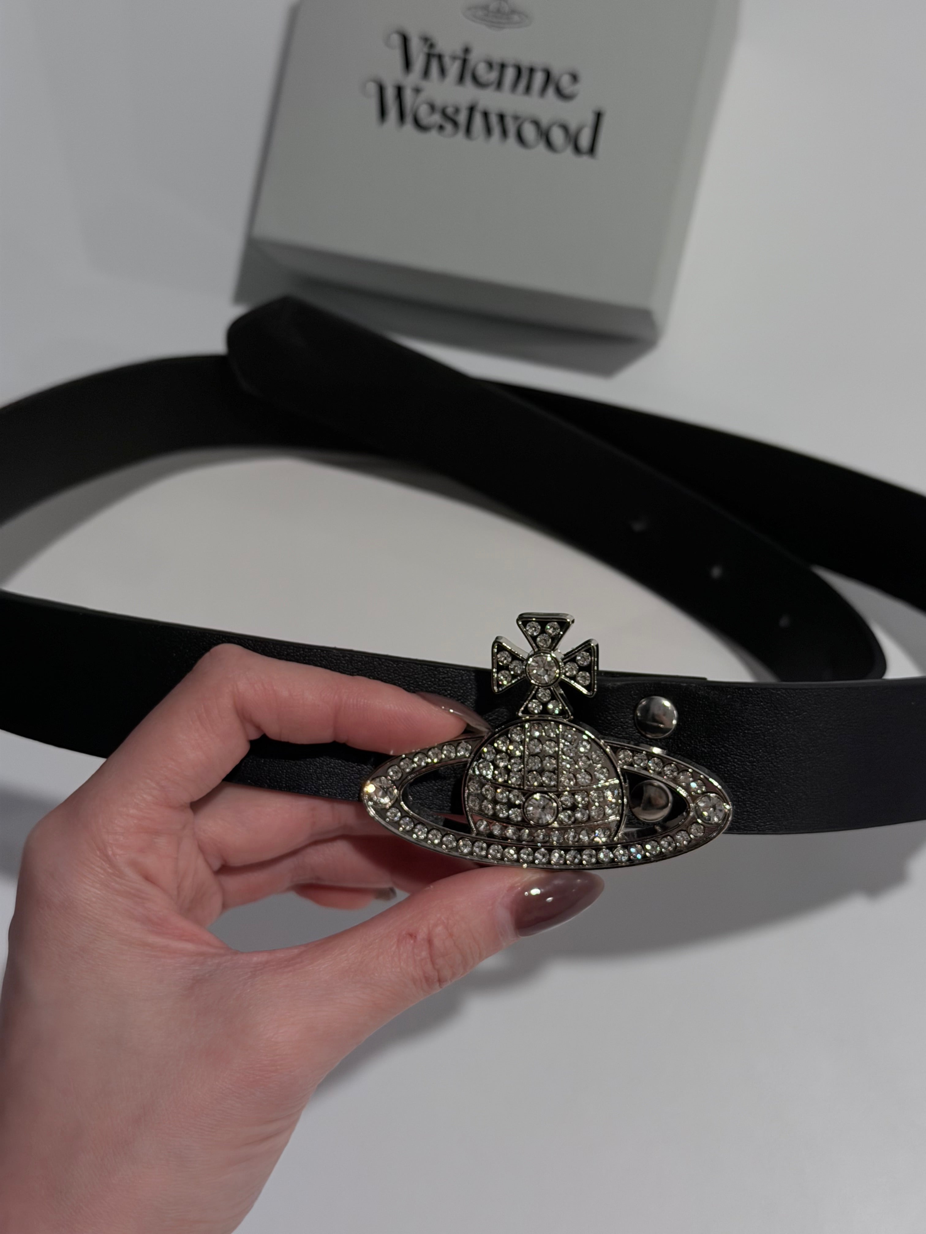 VW Medium Bas Relief Belt - Black