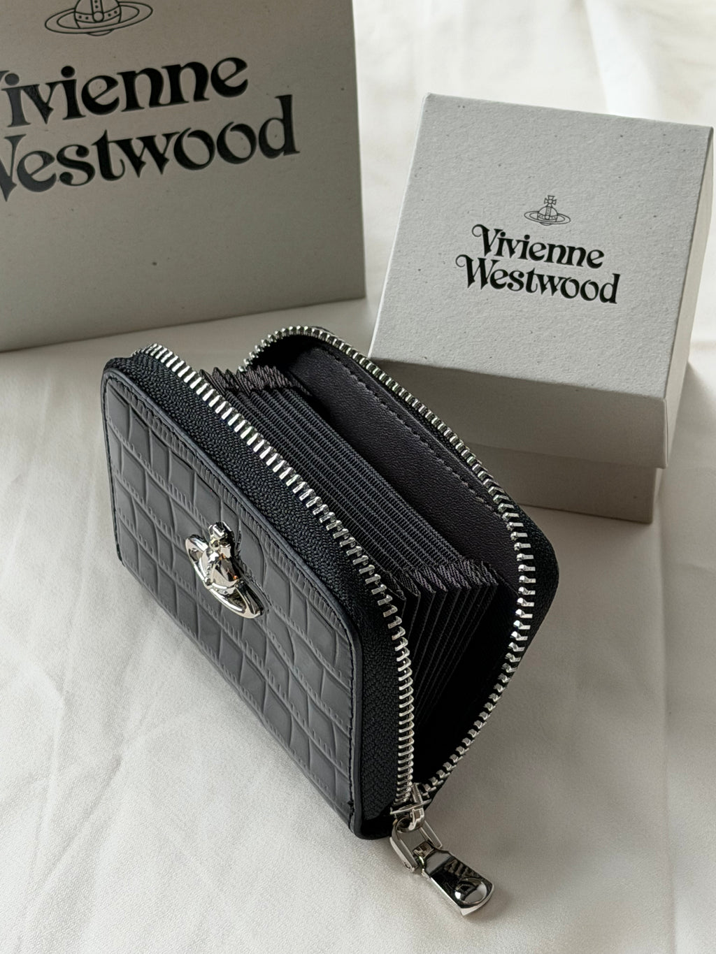 VW Accordion Zip Card Holder - Black