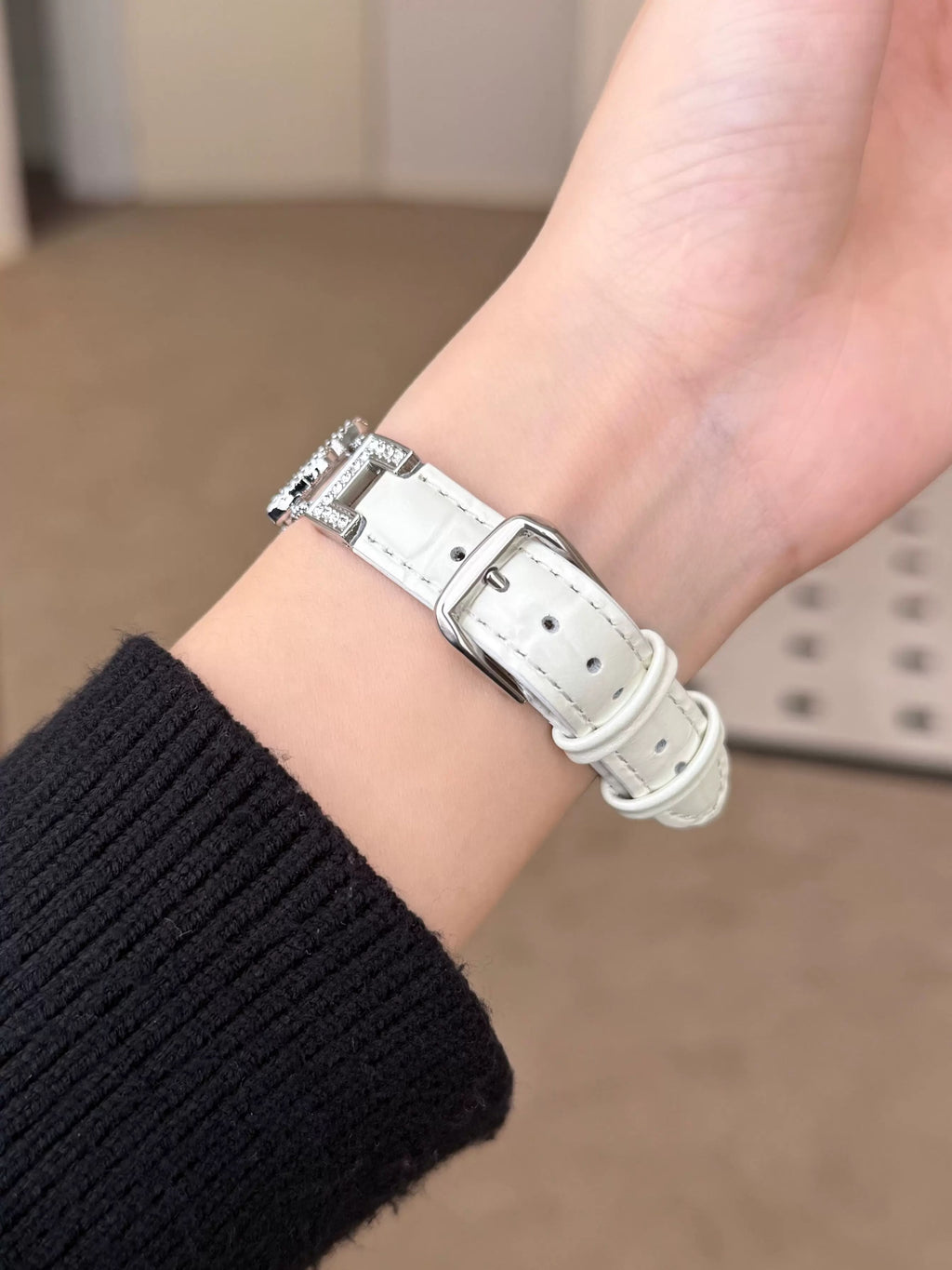 VW Vienna Crystal Watch Strap - White