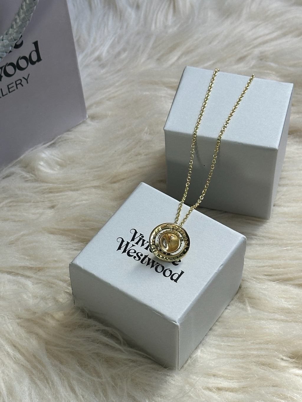 VW Orb Pendant Necklace - Gold