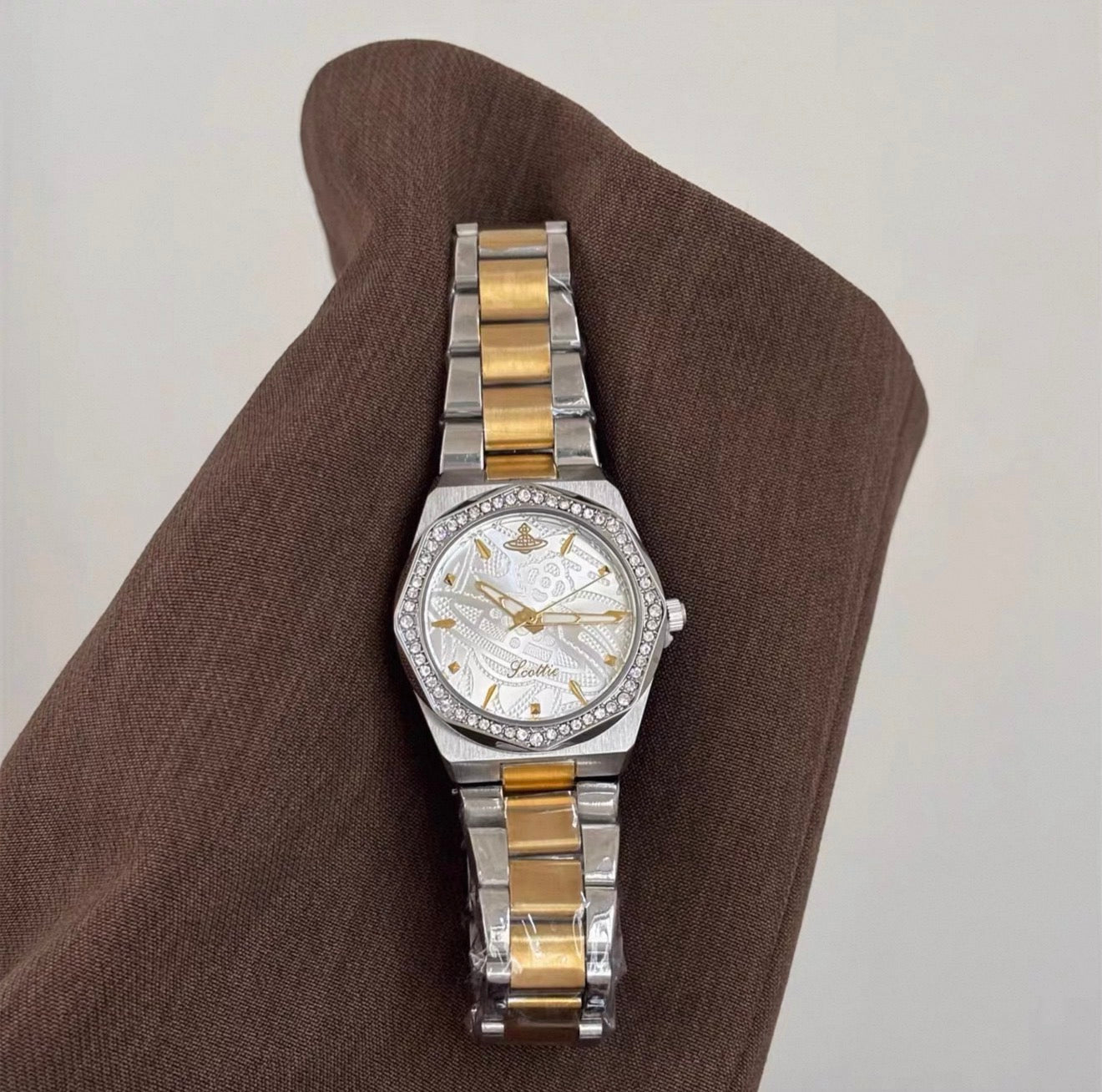 VW Wallace Watch - White/Dual Link