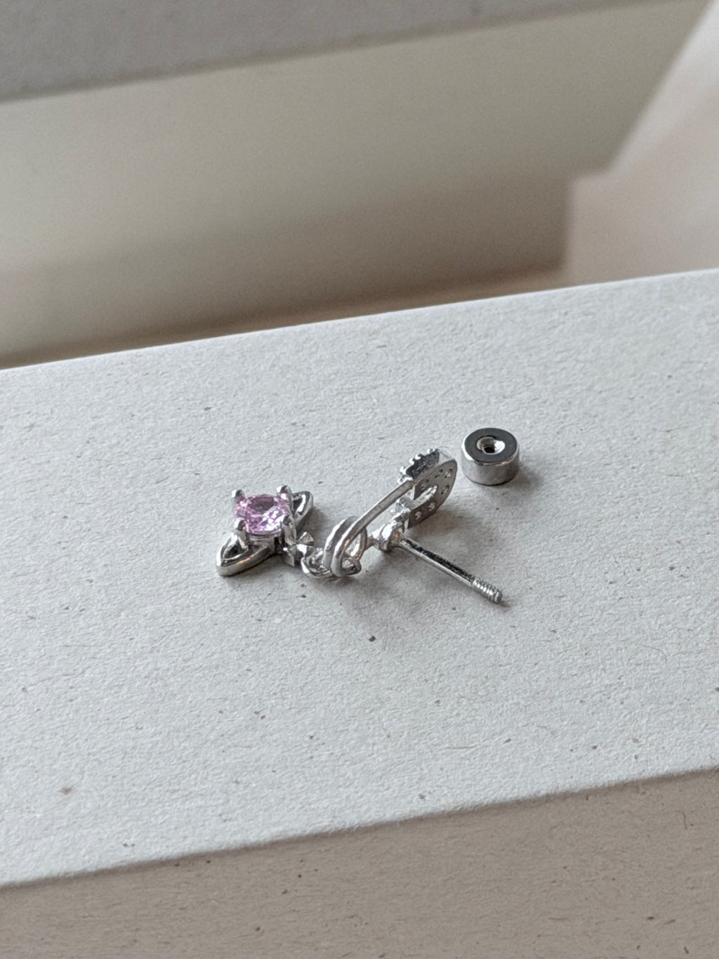 VW Mini Lucrece Earring - Pink
