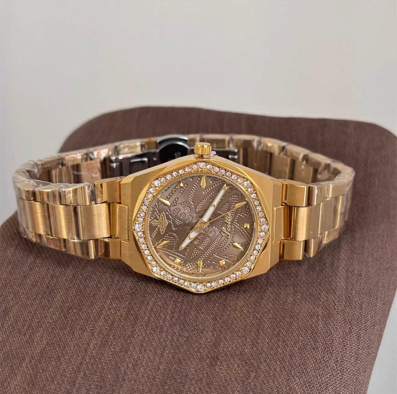 VW Wallace Watch - Khaki/Gold Link