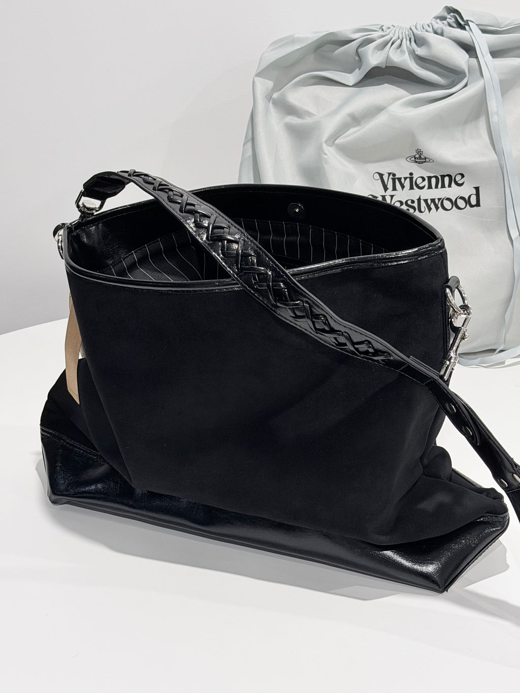 VW Maxime Large Shoulder Bag - Black