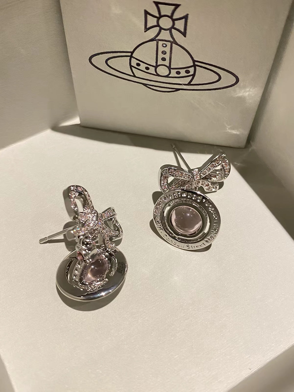 VW Ribbon Orb Drop Earrings - Pink
