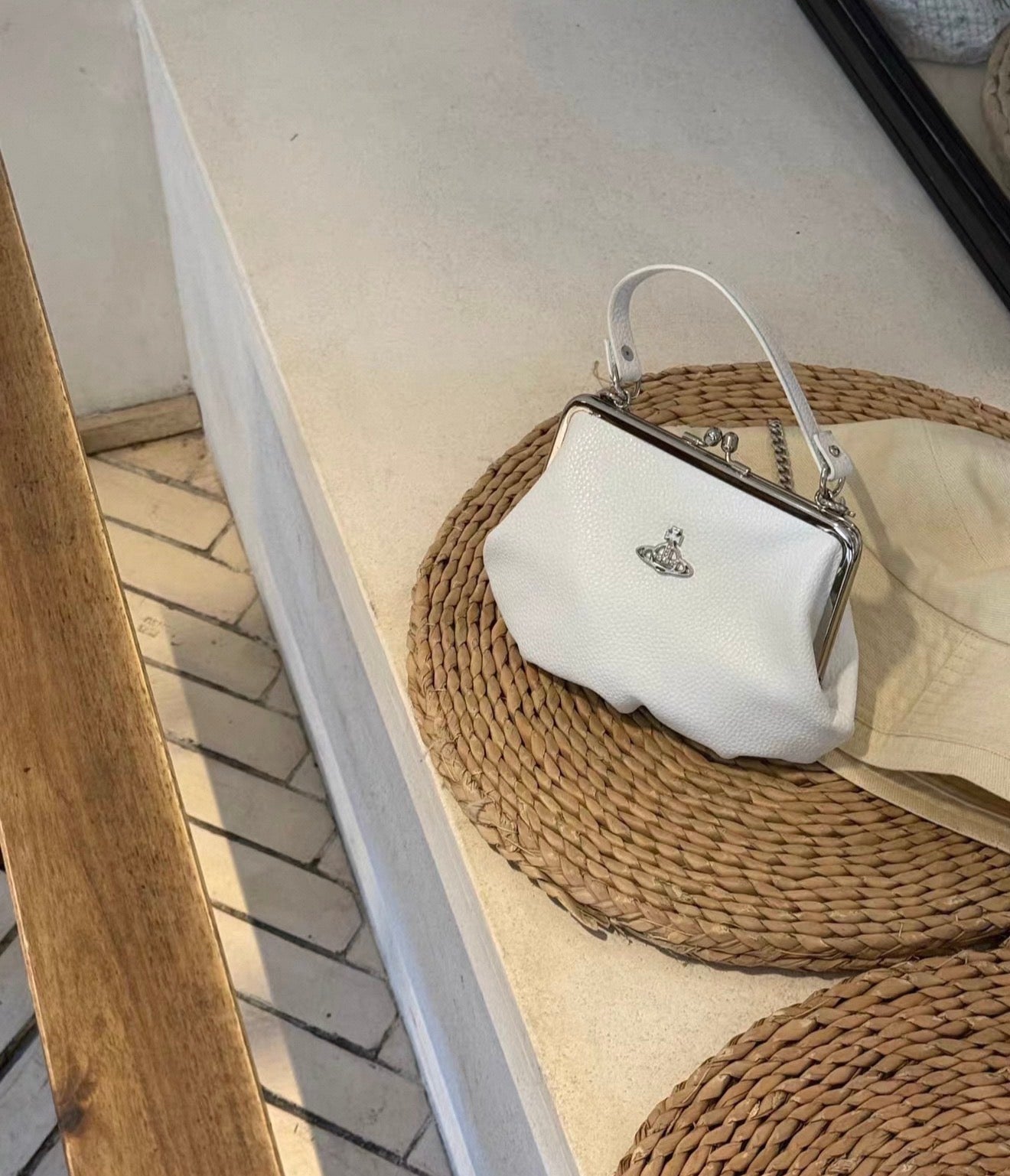 VW Granny Frame Purse - Matte White