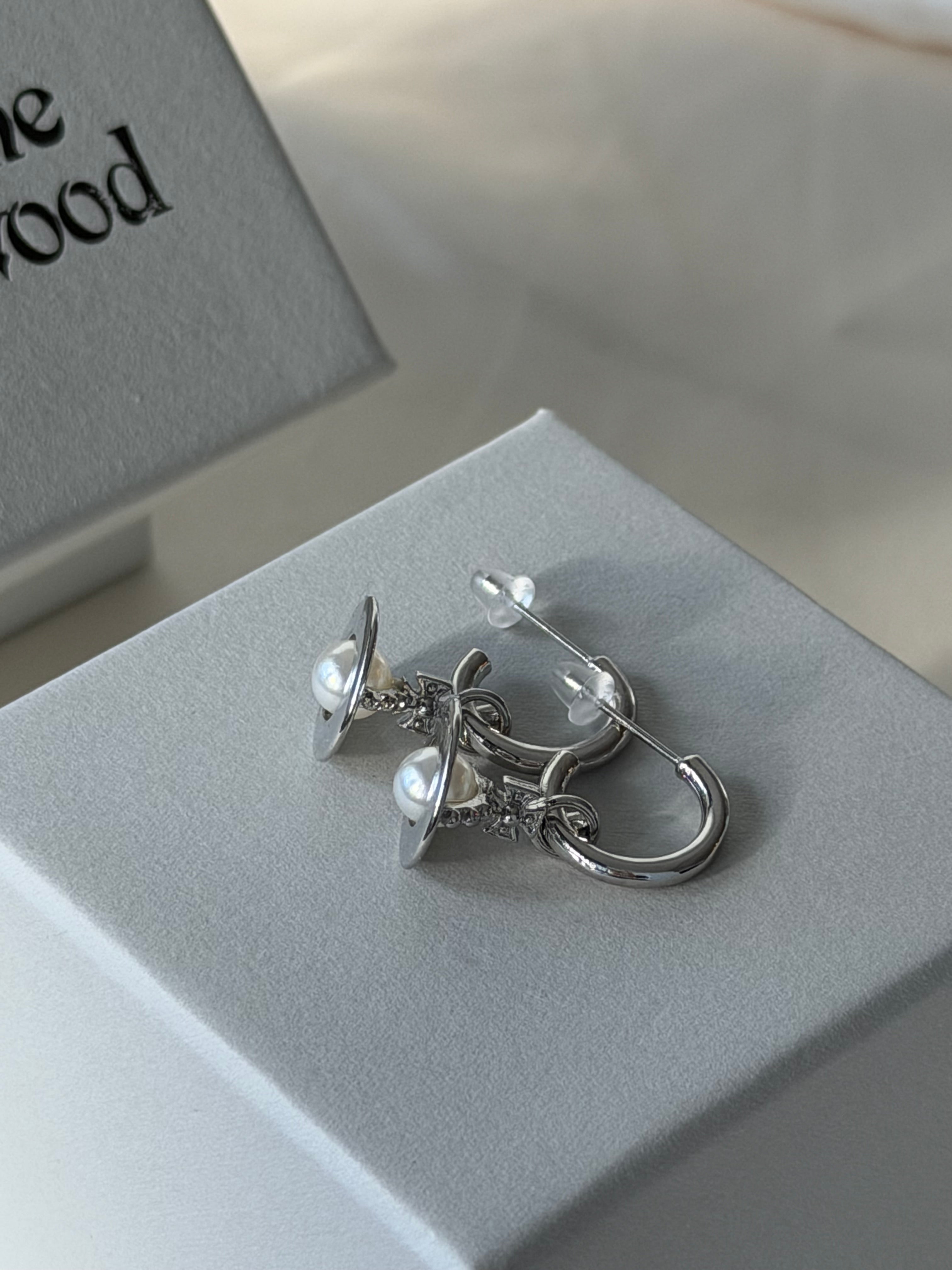 VW Pearl Orb Earrings