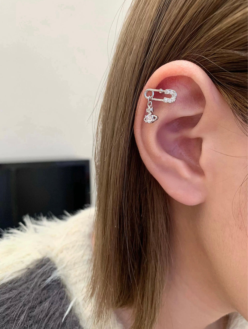 VW Mini Lucrece Earring - Silver
