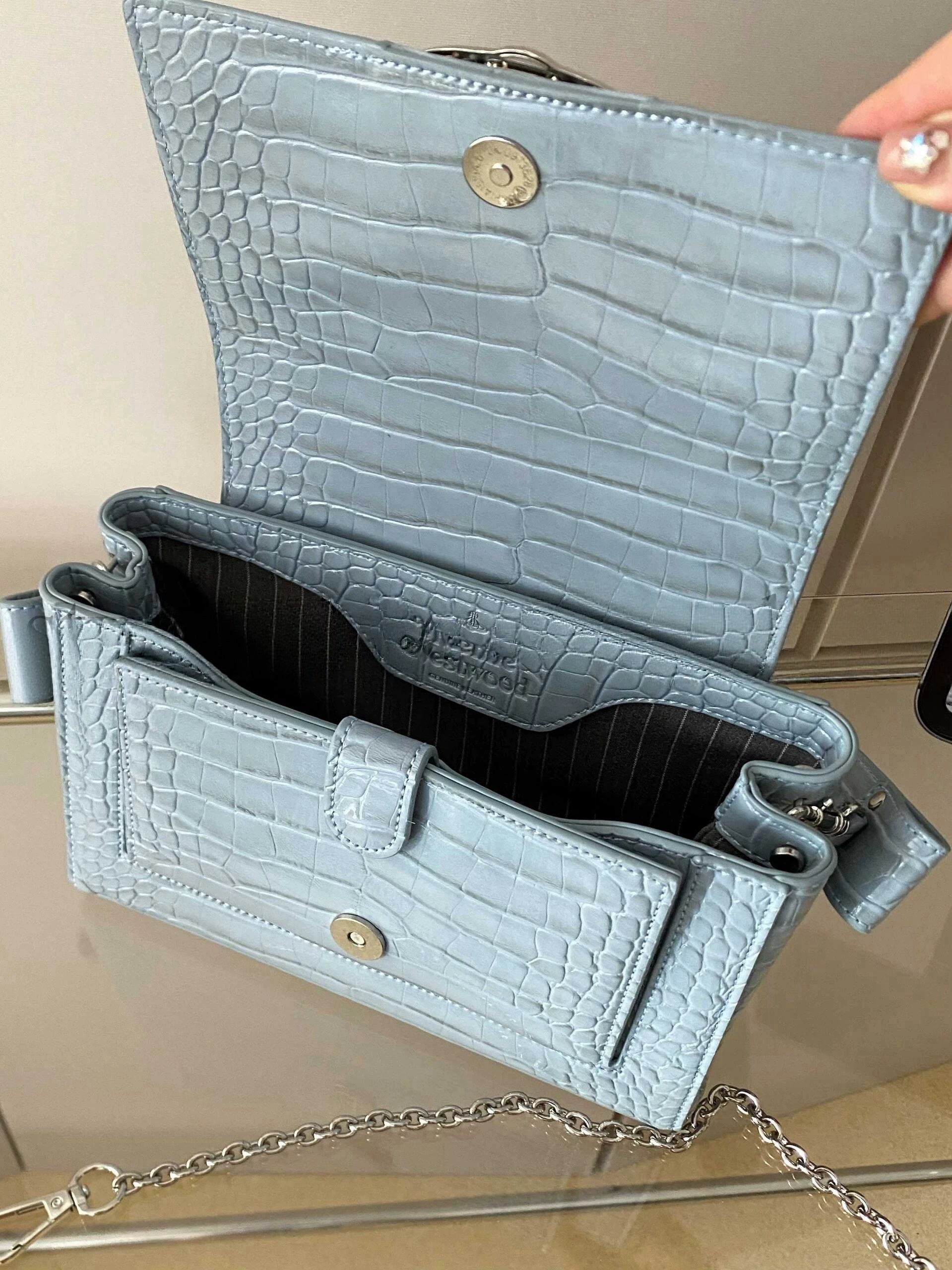 VW Hazel Medium Handbag - Blue