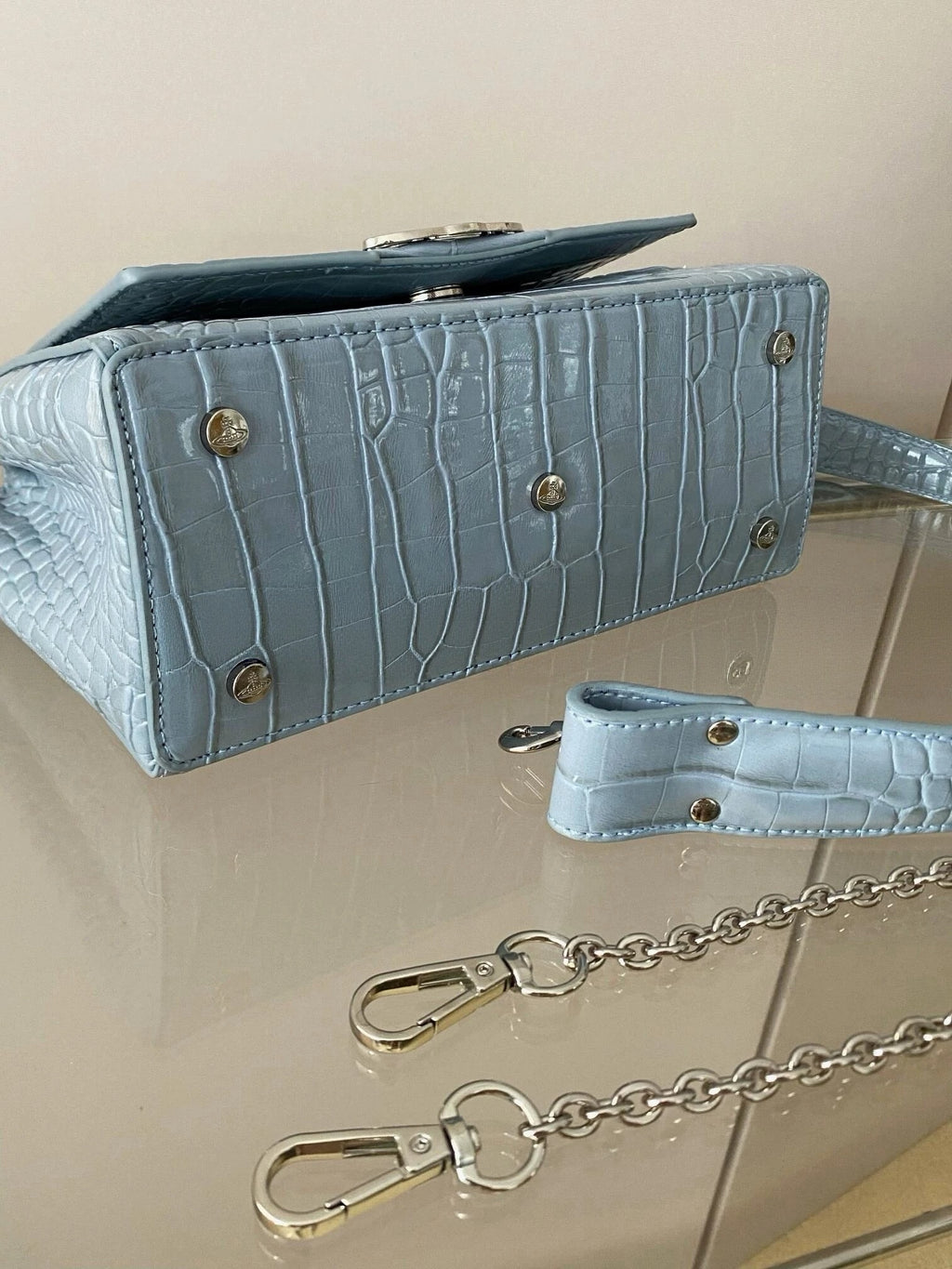 VW Hazel Medium Handbag - Blue
