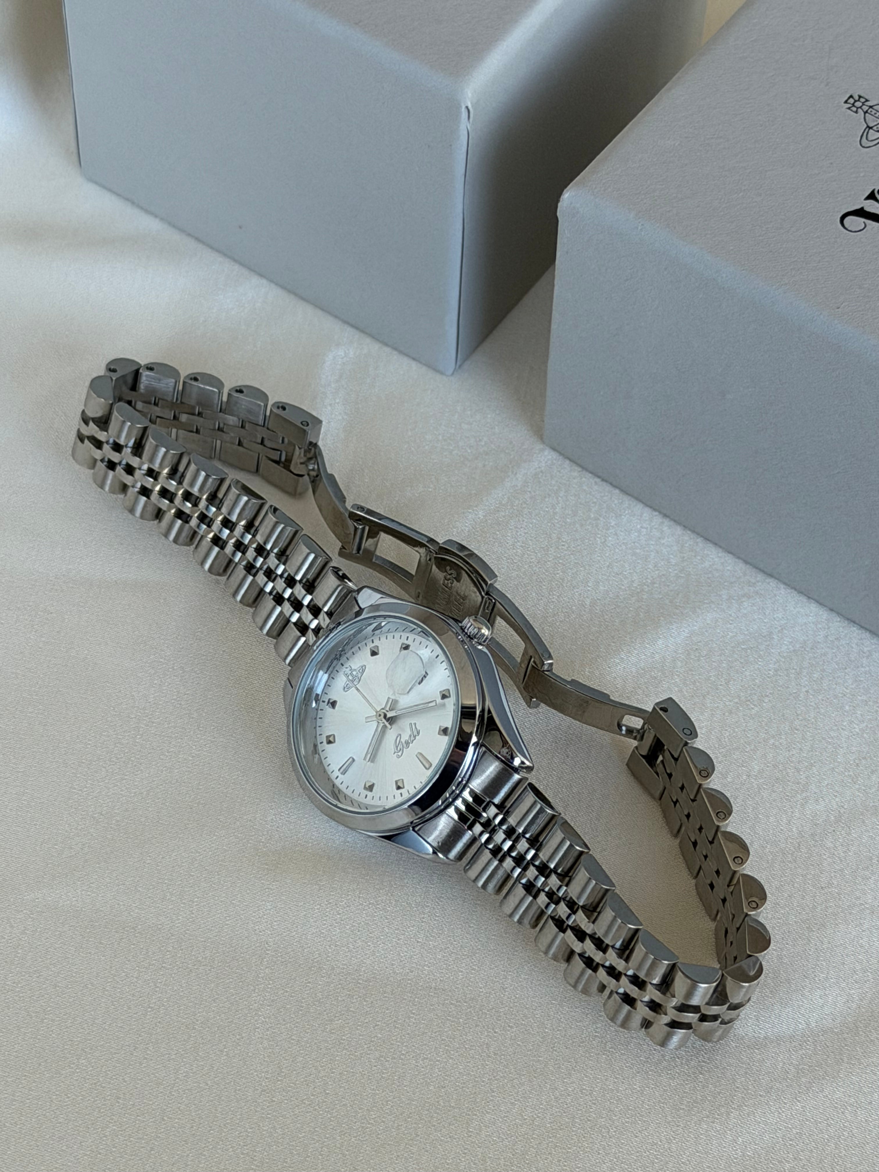 VW Little Camberwell Watch - White