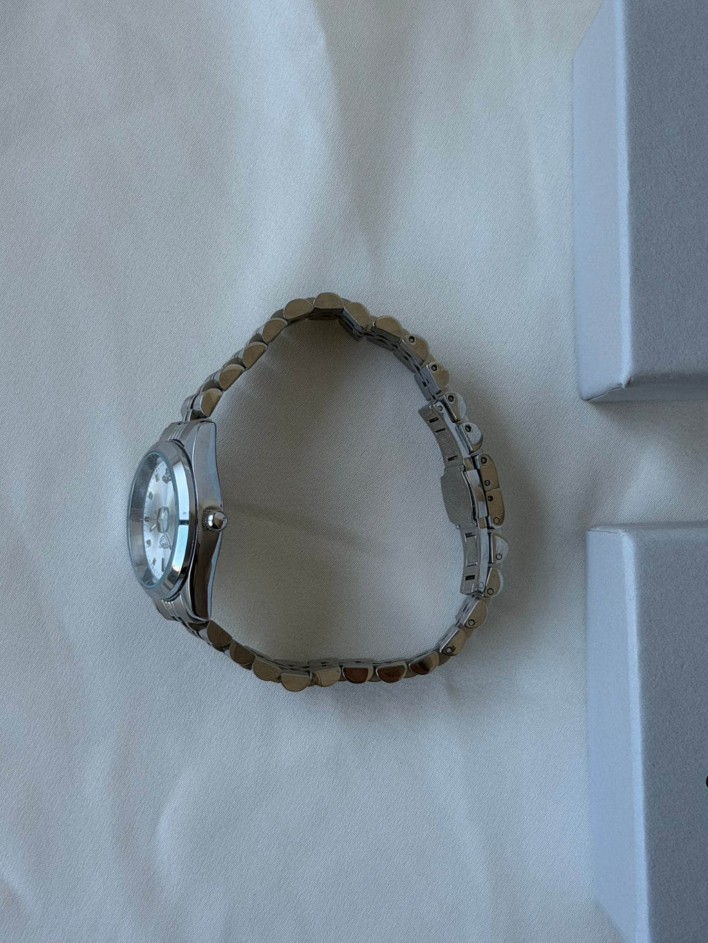 VW Little Camberwell Watch - White