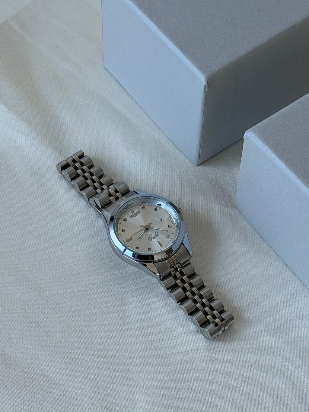 VW Little Camberwell Watch - White