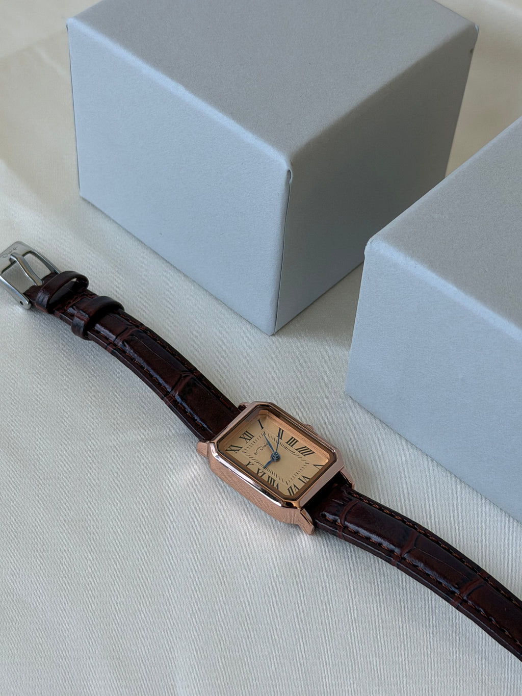 Vintage Roman Square Watch - Brown