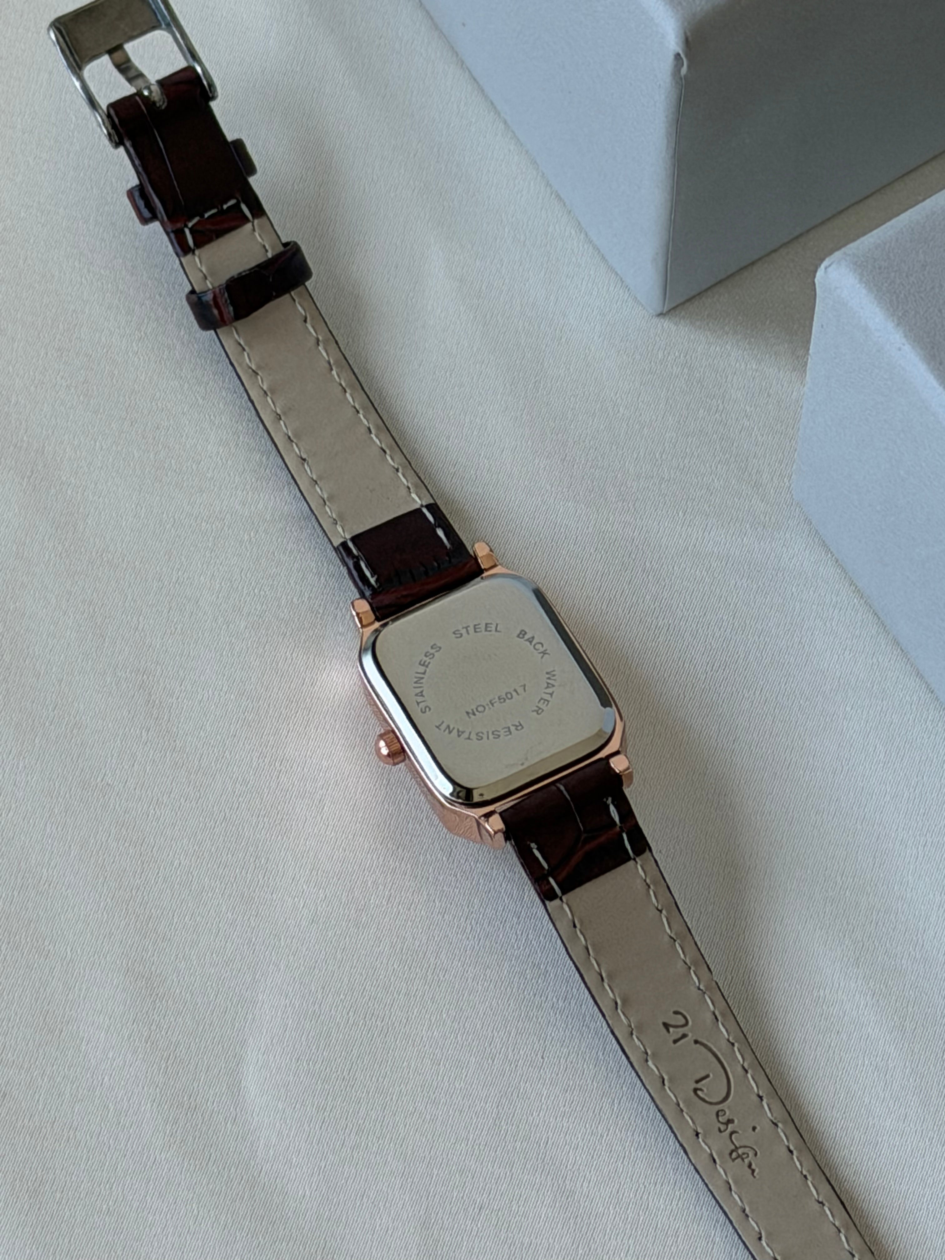 Vintage Roman Square Watch - Brown