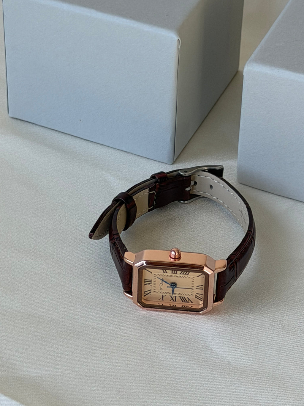 Vintage Roman Square Watch - Brown
