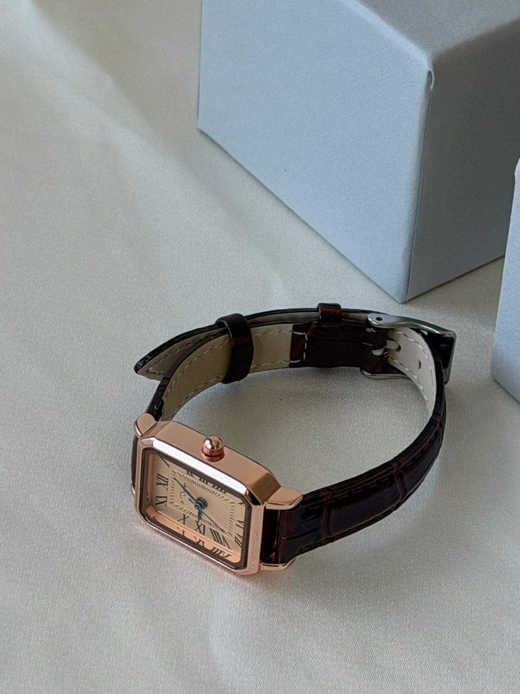 Vintage Roman Square Watch - Brown