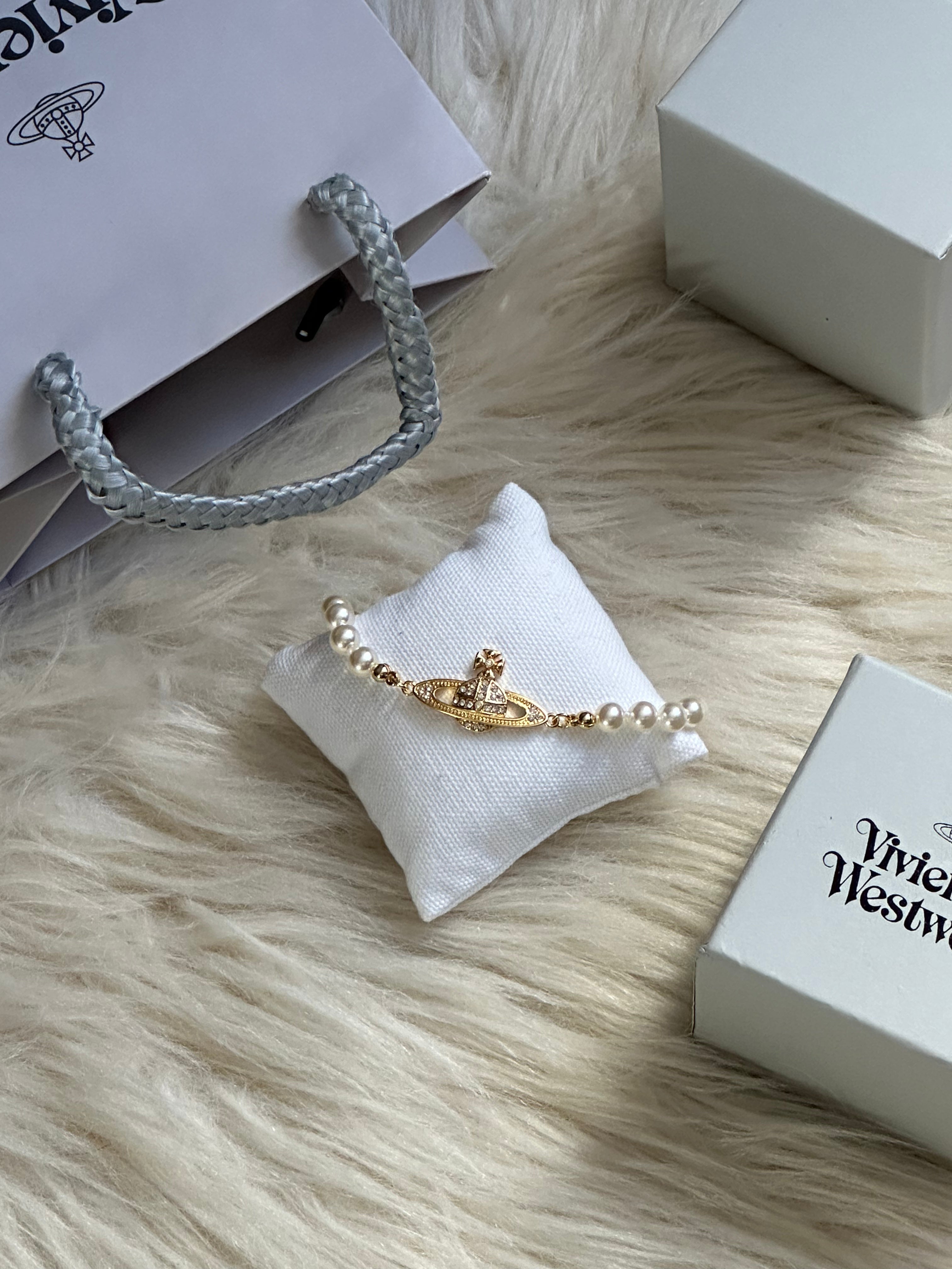 VW Mini Bas Relief Pearl Bracelet - Gold