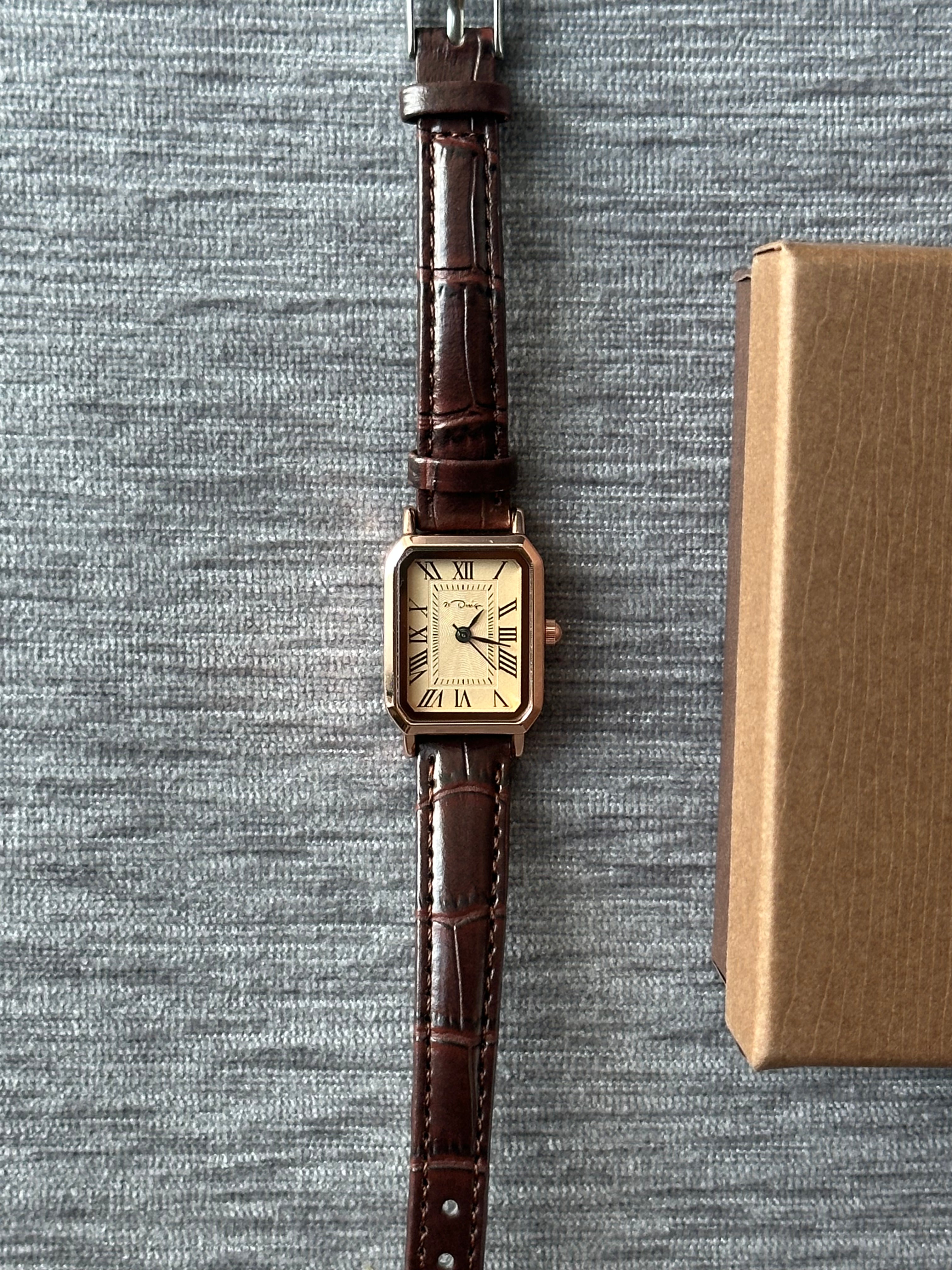 Vintage Roman Square Watch - Brown
