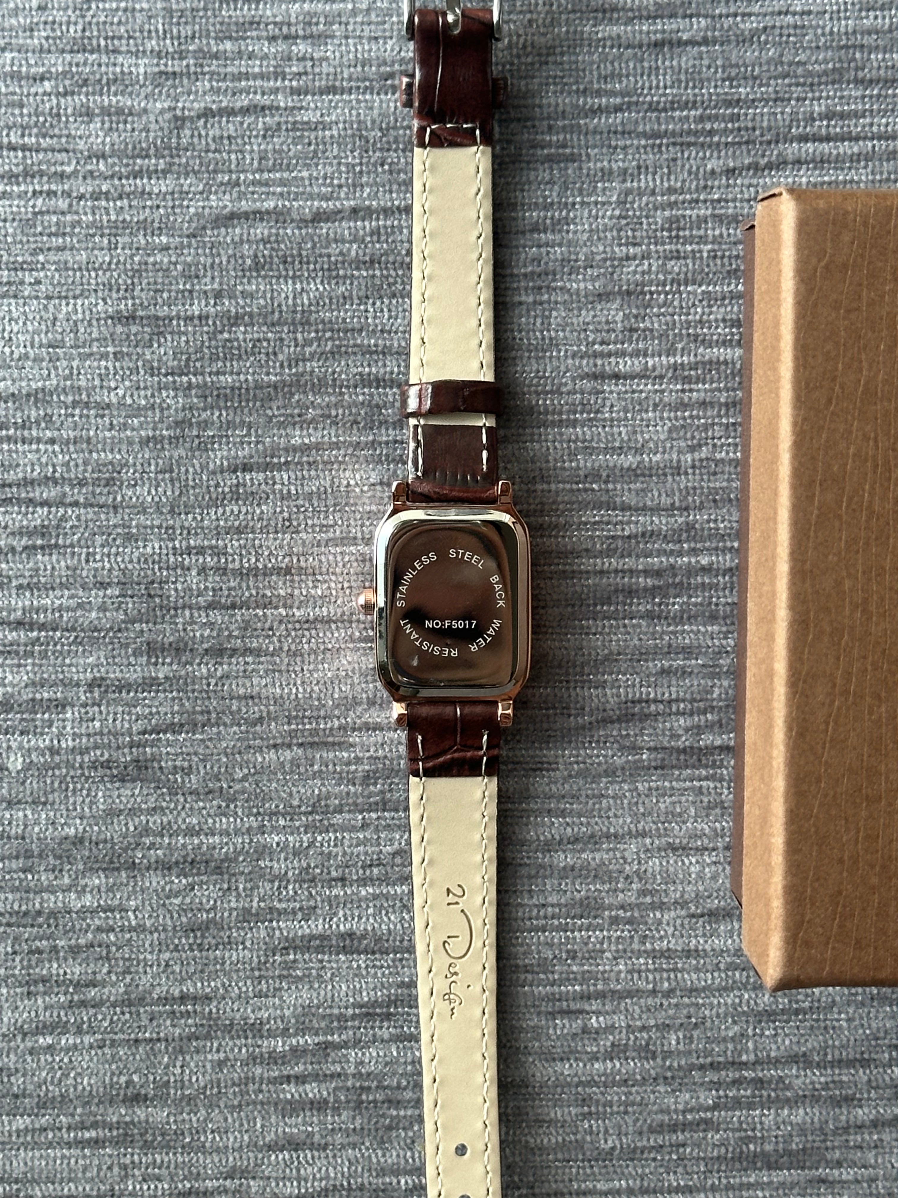 Vintage Roman Square Watch - Brown