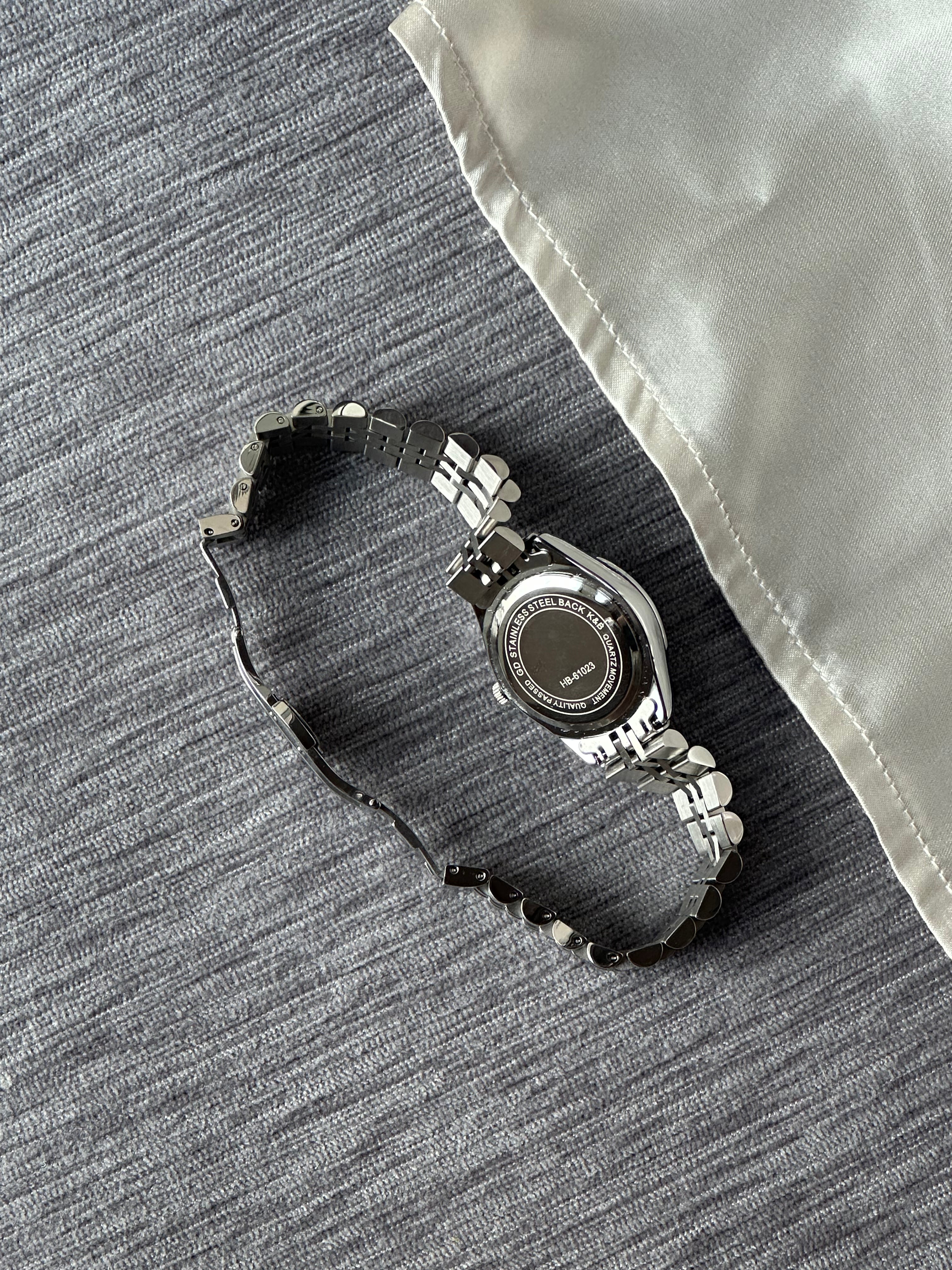 VW Little Camberwell Watch - White