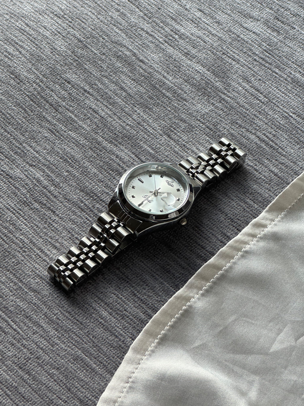 VW Little Camberwell Watch - White