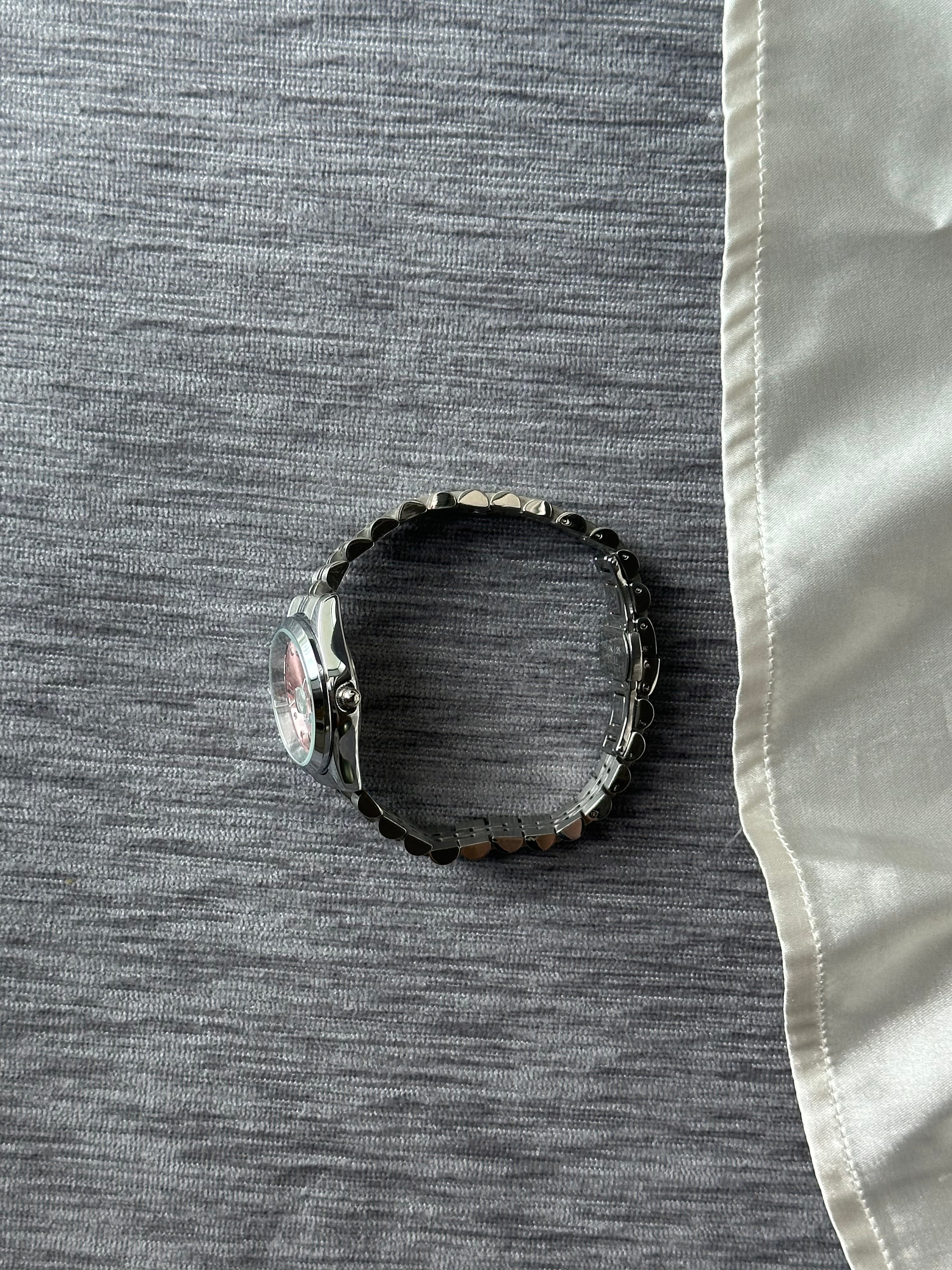 VW Little Camberwell Watch - Pink