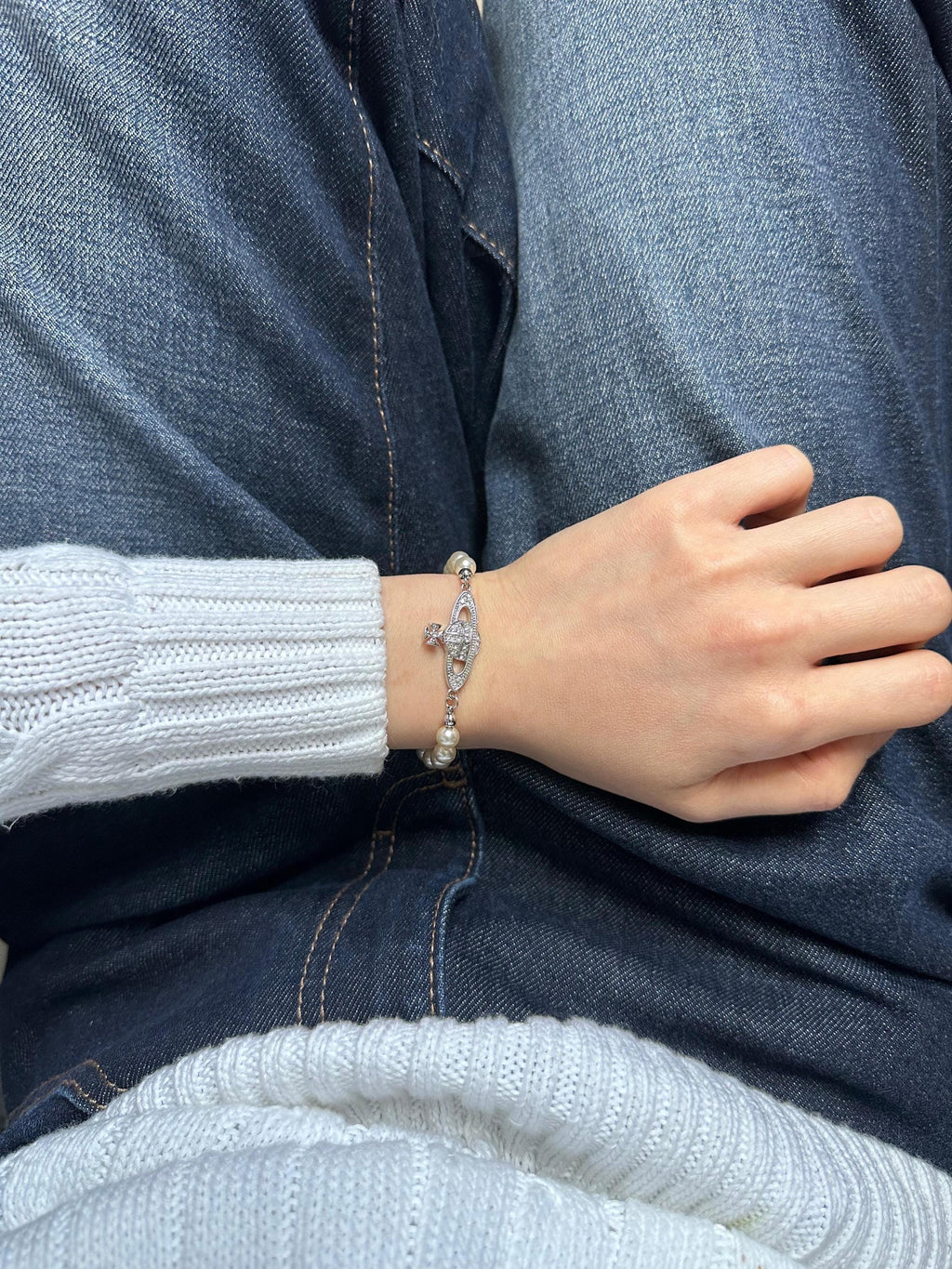 Vivienne Westwood Women's Mini Bas Relief Pearl Bracelet