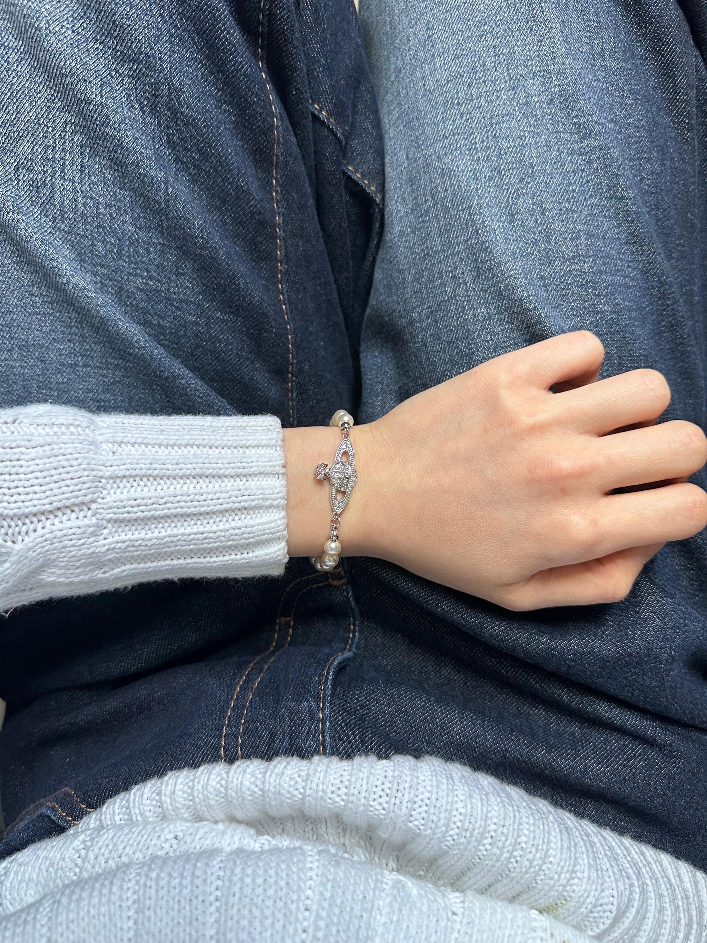 Vivienne Westwood Women's Mini Bas Relief Pearl Bracelet