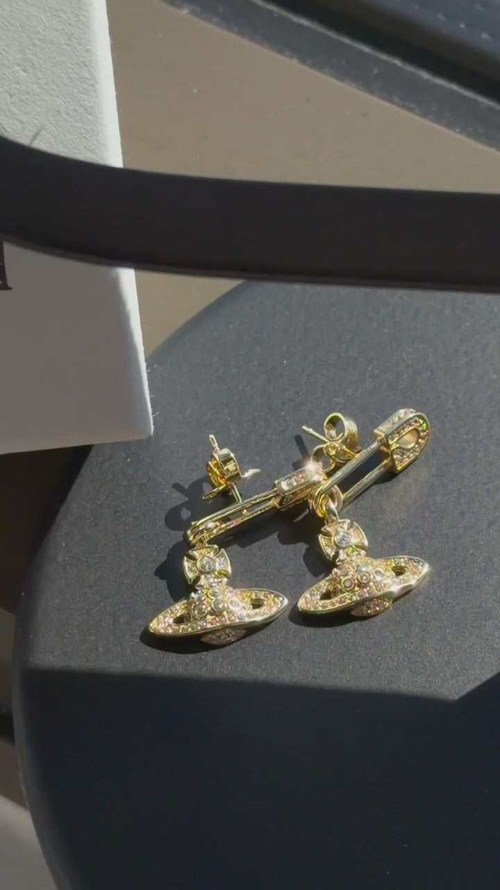 VW Lucrece Earrings - Gold