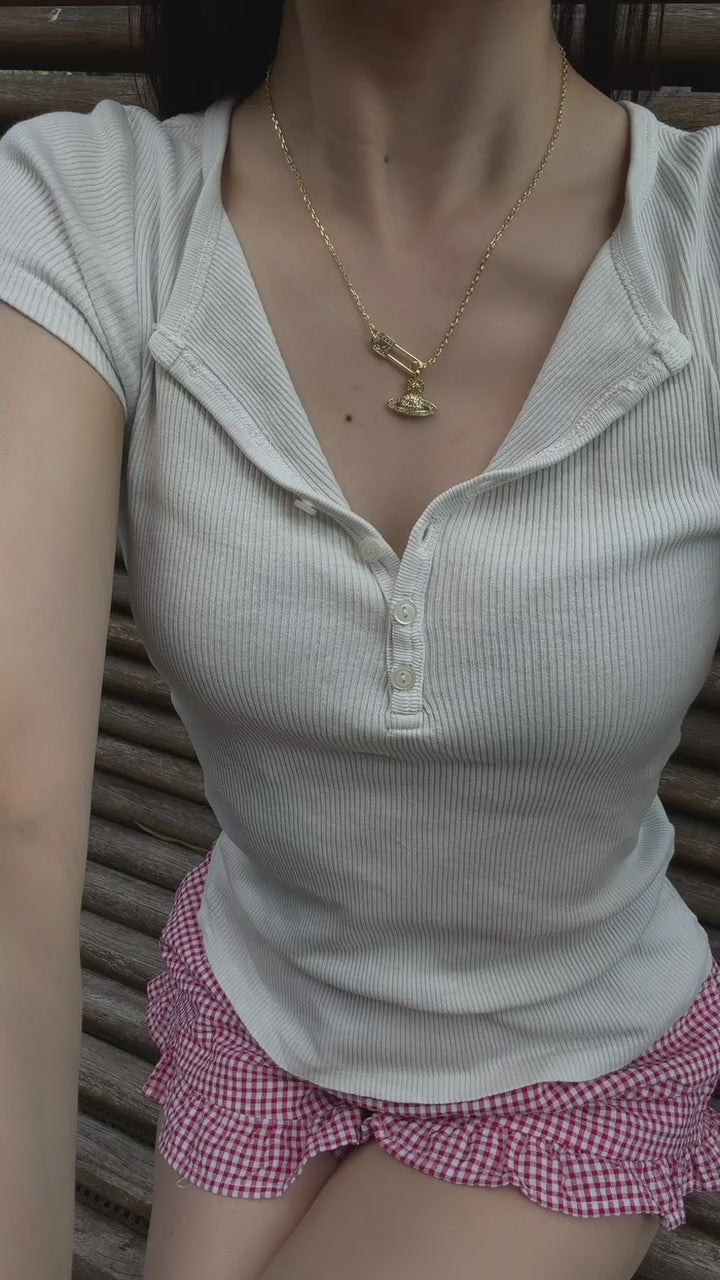 VW Lucrece Pendant Necklace - Gold