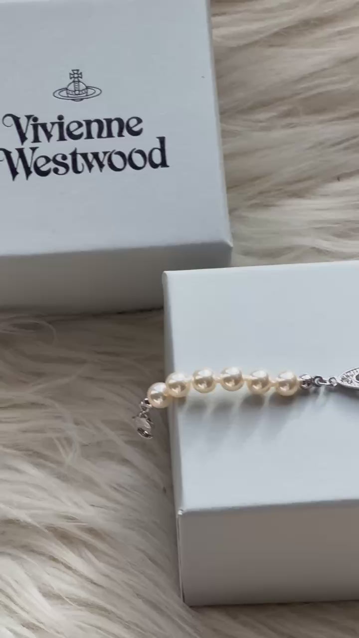 VW Mini Bas Relief Pearl Bracelet - Silver
